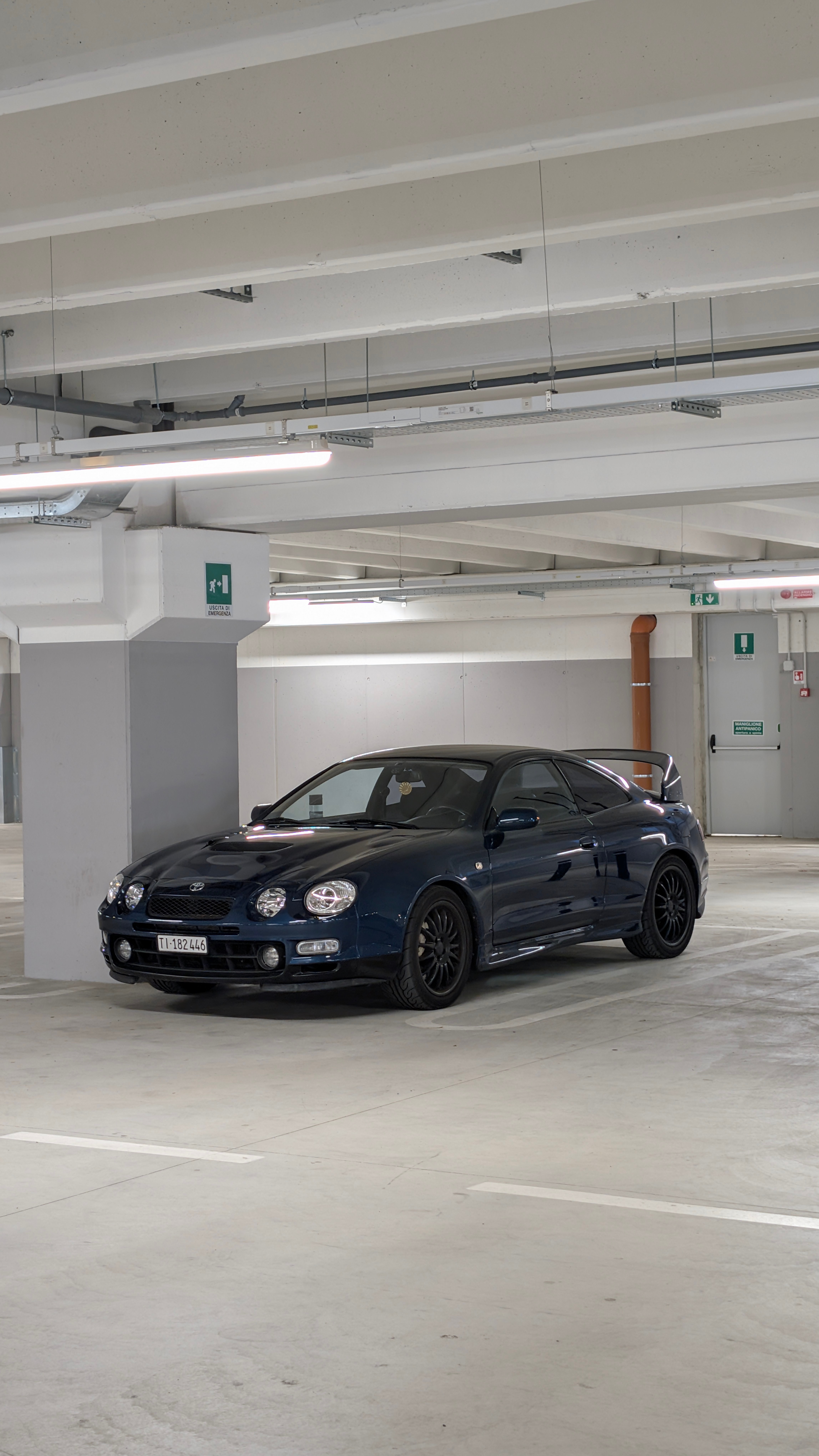 Car photo