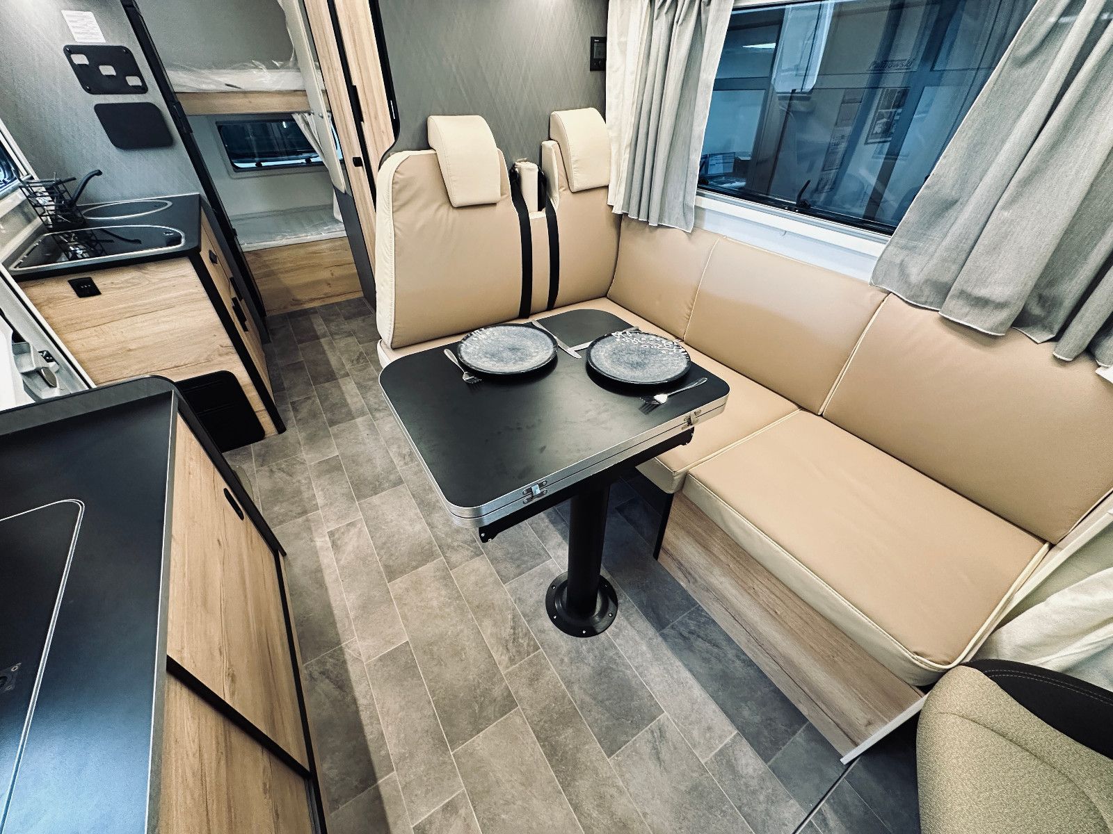 XGO Dynamic 39 Lounge-image-11