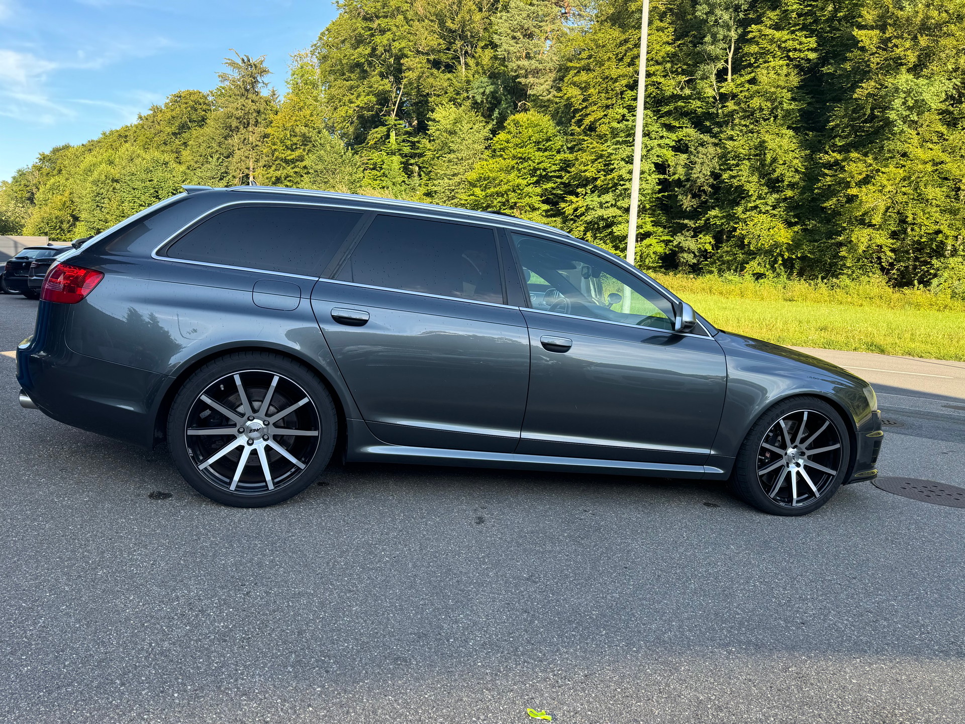 AUDI RS6 Avant 5.0 TFSI V10 quattro tiptronic-image-2