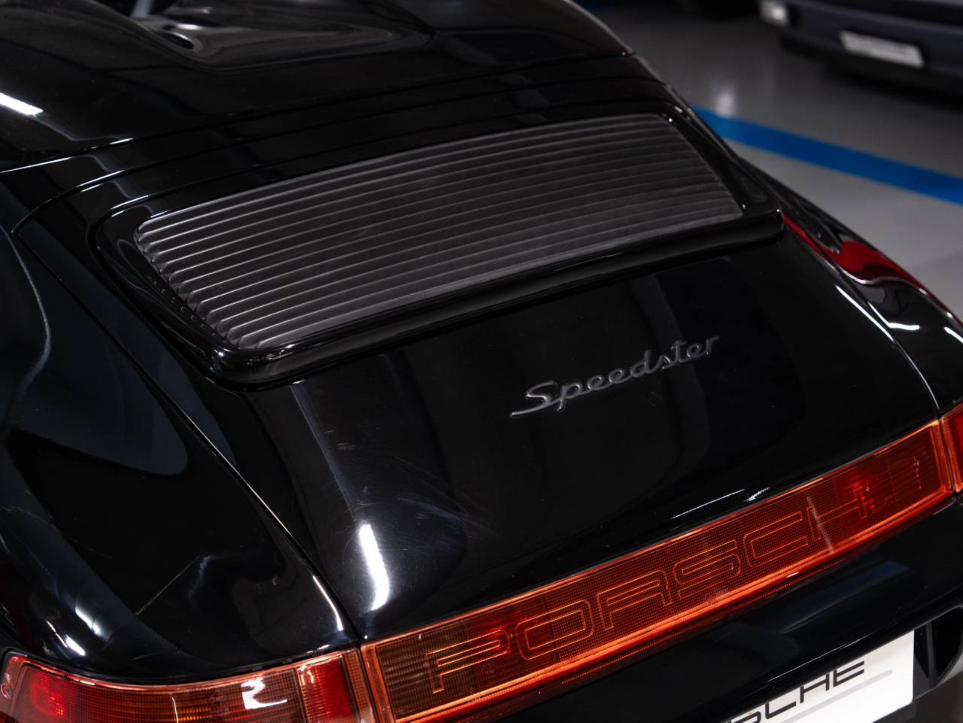 PORSCHE 911 Speedster-image-12