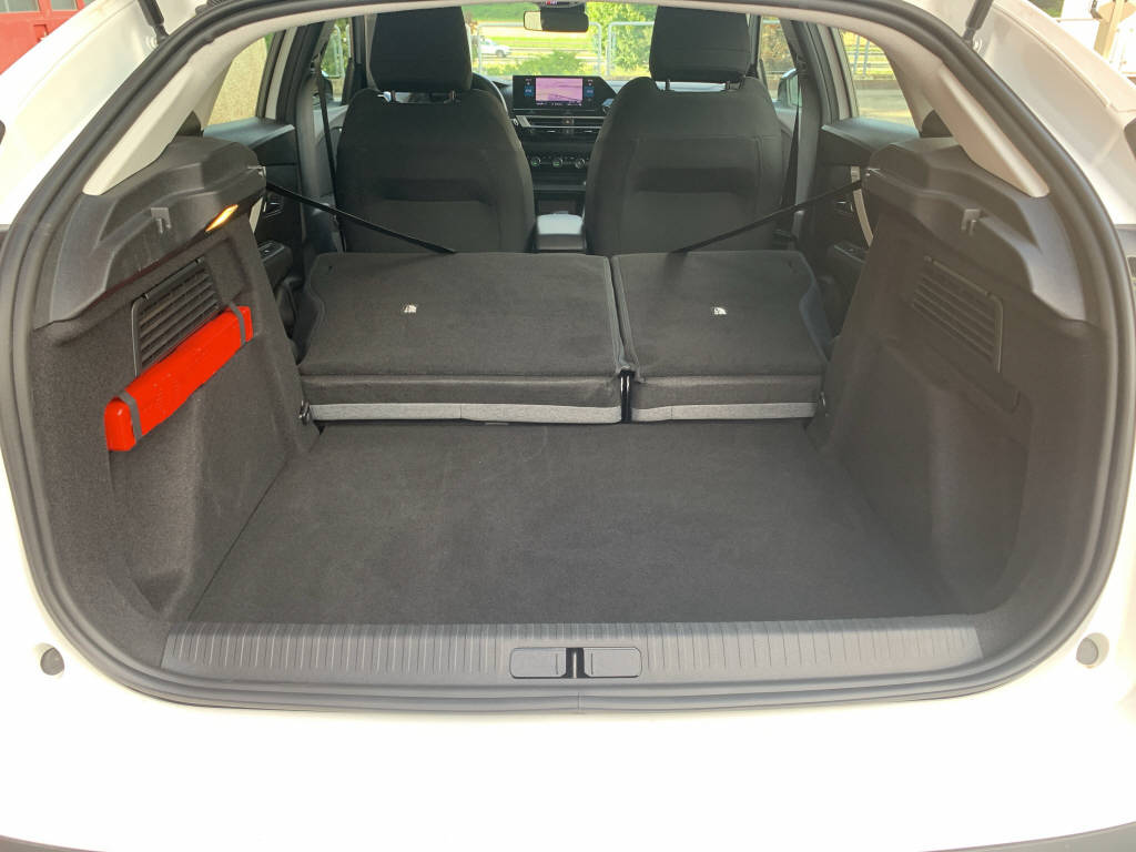 CITROEN C4 Essence 130ch EAT8 Swiss Edition-image-11