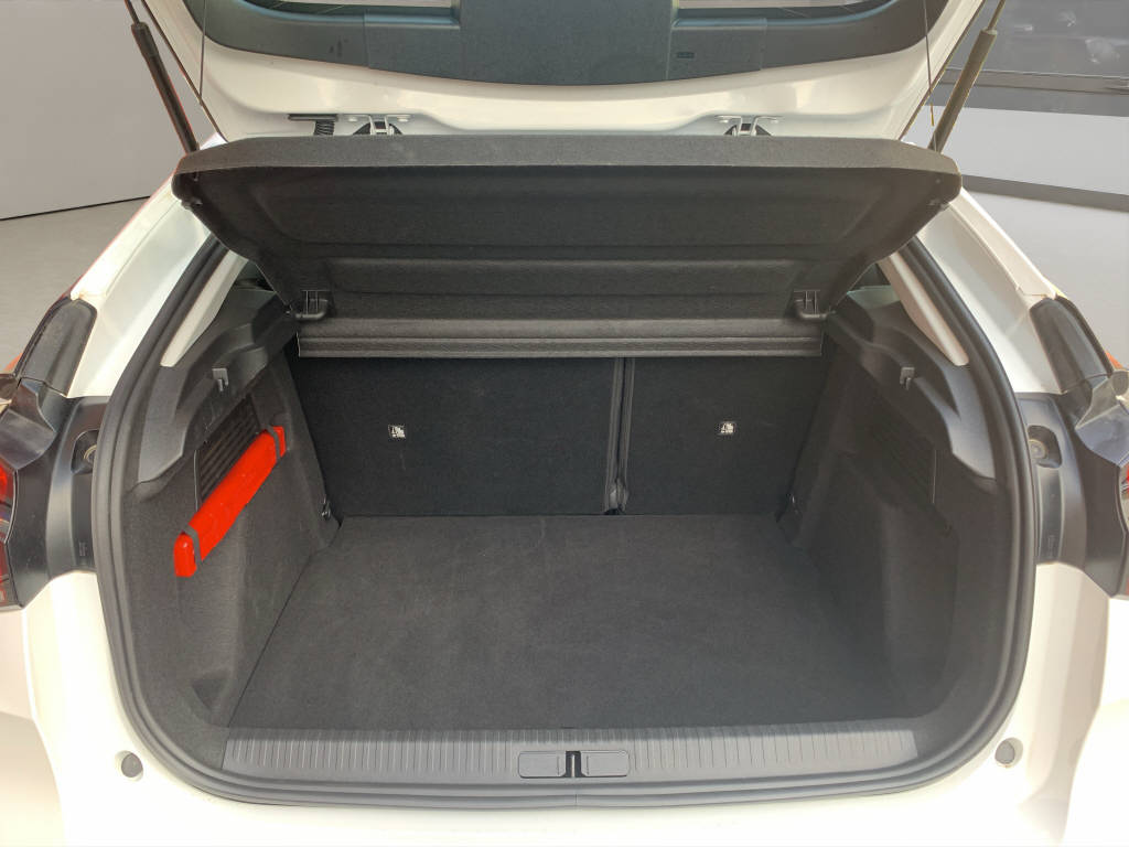 CITROEN C4 Essence 130ch EAT8 Swiss Edition-image-10
