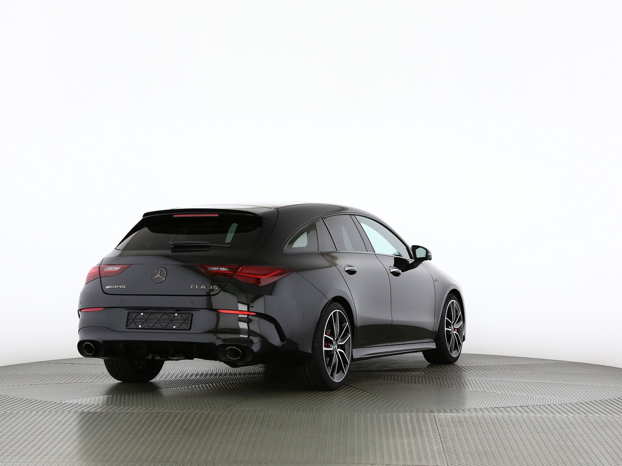 MERCEDES-BENZ CLA Shooting Brake 35 AMG 4Matic 8G-DCT-image-2