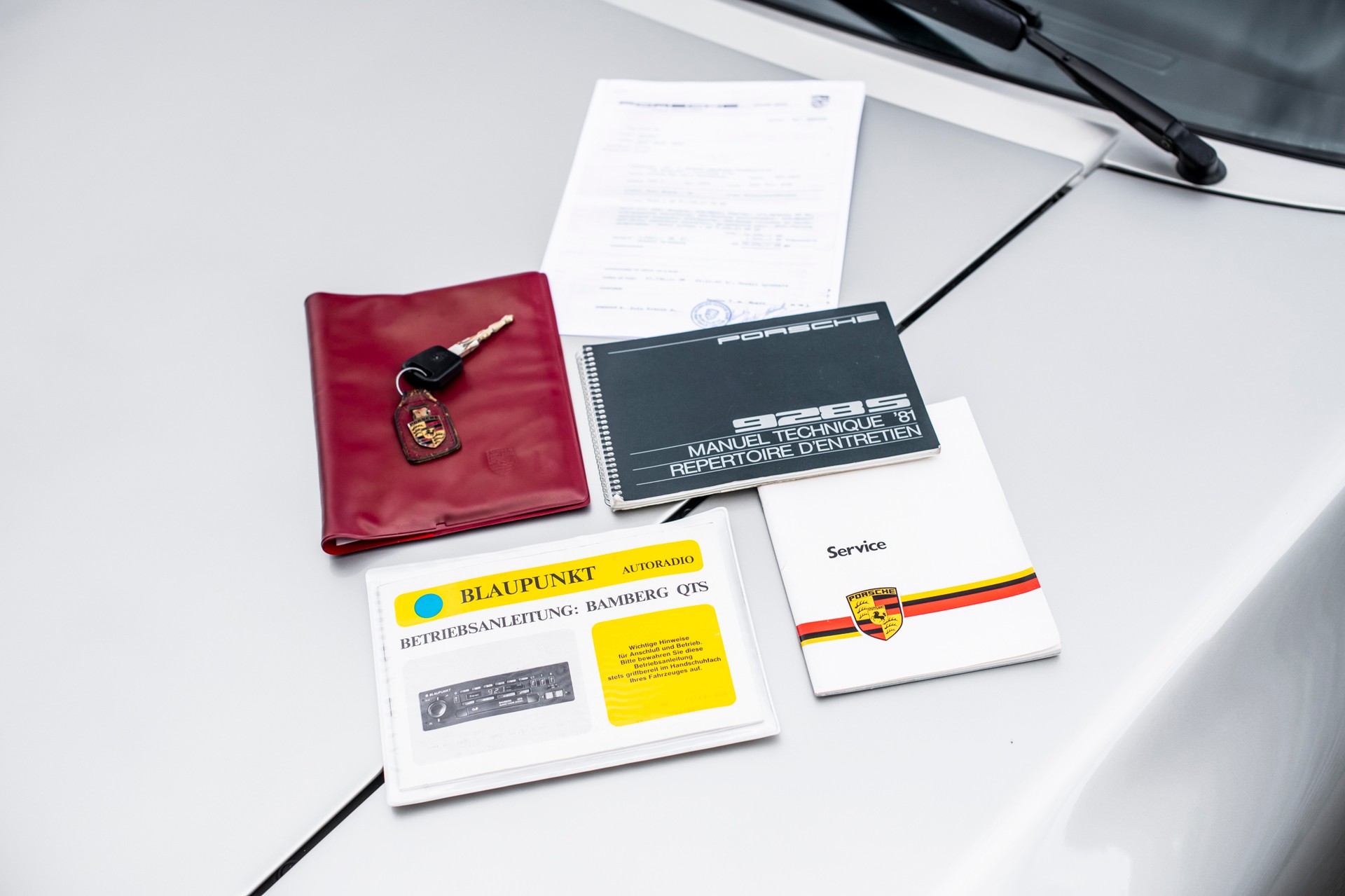 PORSCHE 928 S-image-15