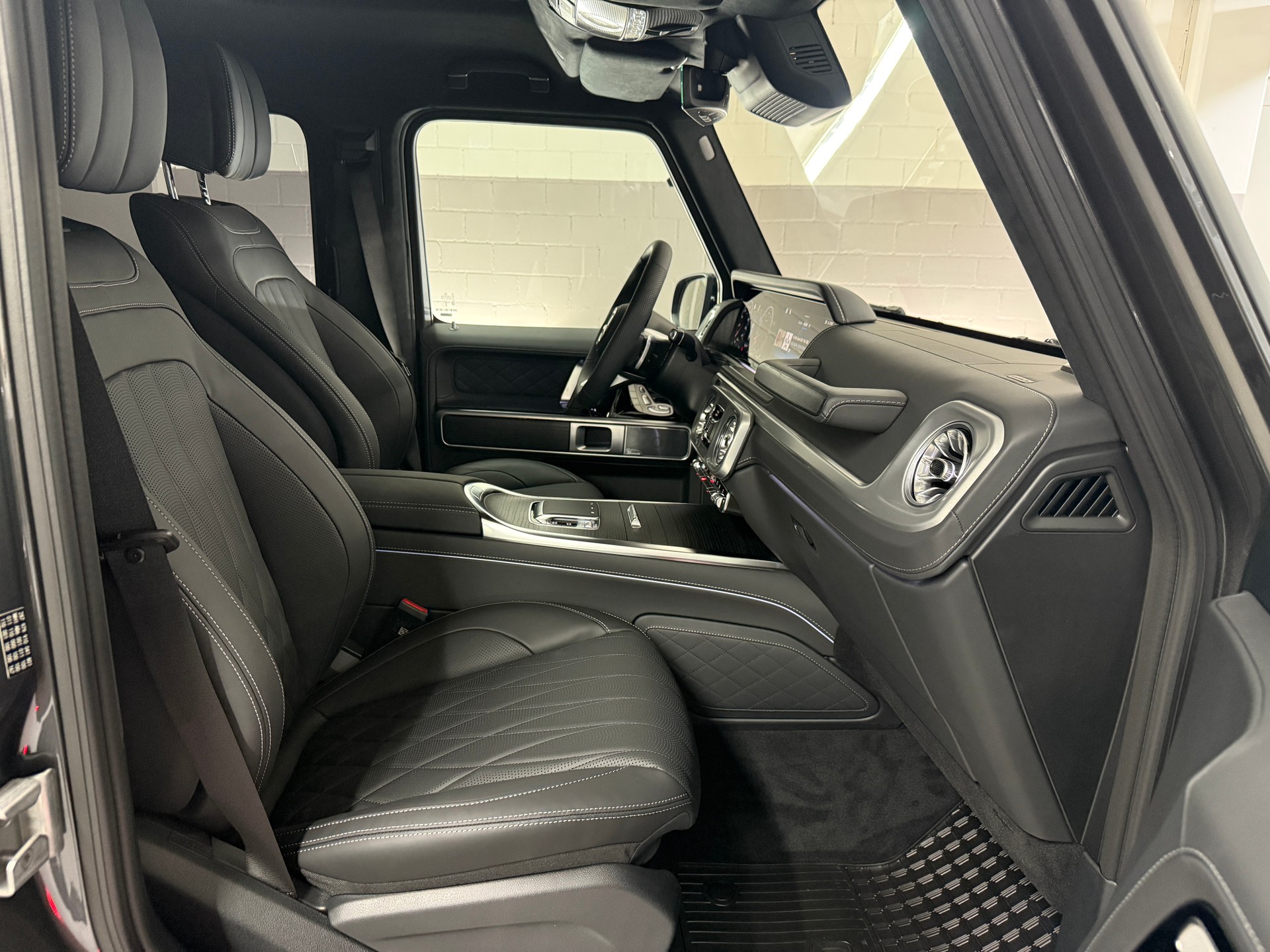 MERCEDES-BENZ G 500-image-8