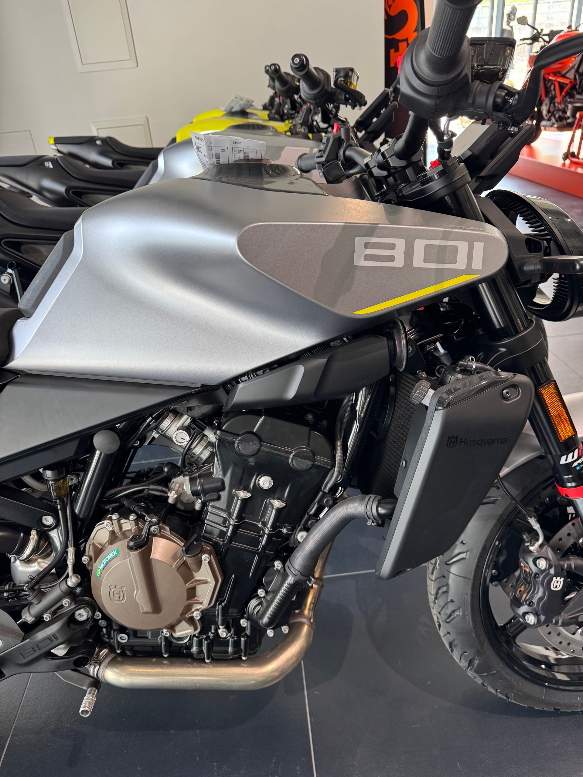 HUSQVARNA VITPILEN 801 L-image-6