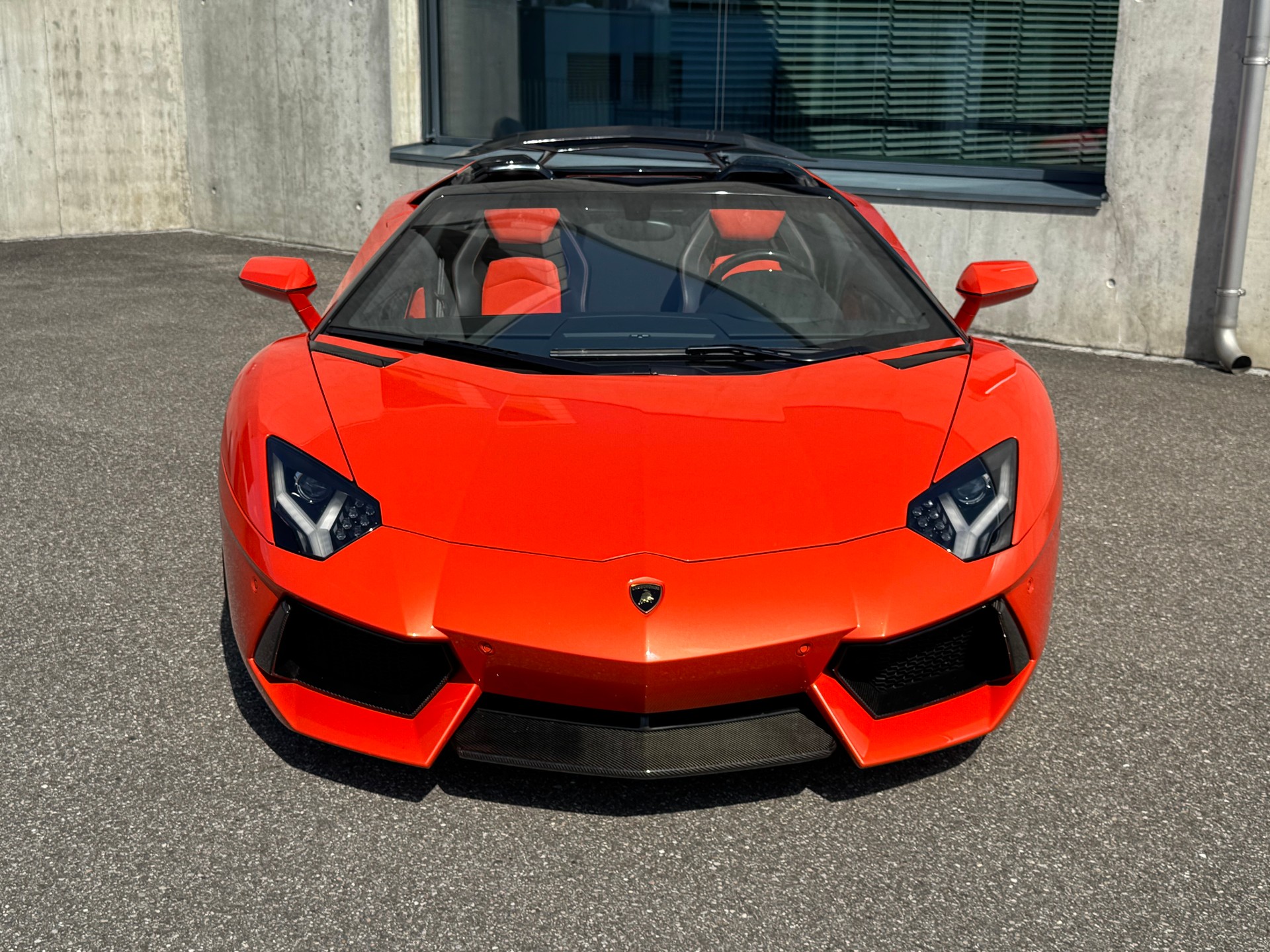 LAMBORGHINI Aventador LP700-4 Roadster E-Gear-image-1