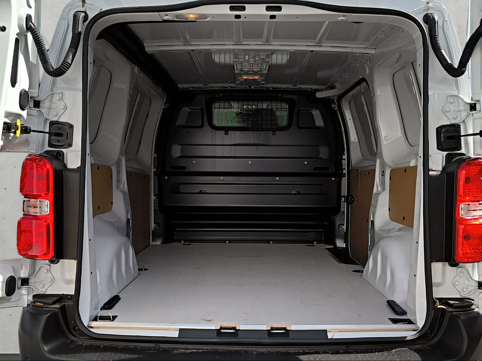 PEUGEOT e-Expert Kaw. Standard 75 kWh-image-6