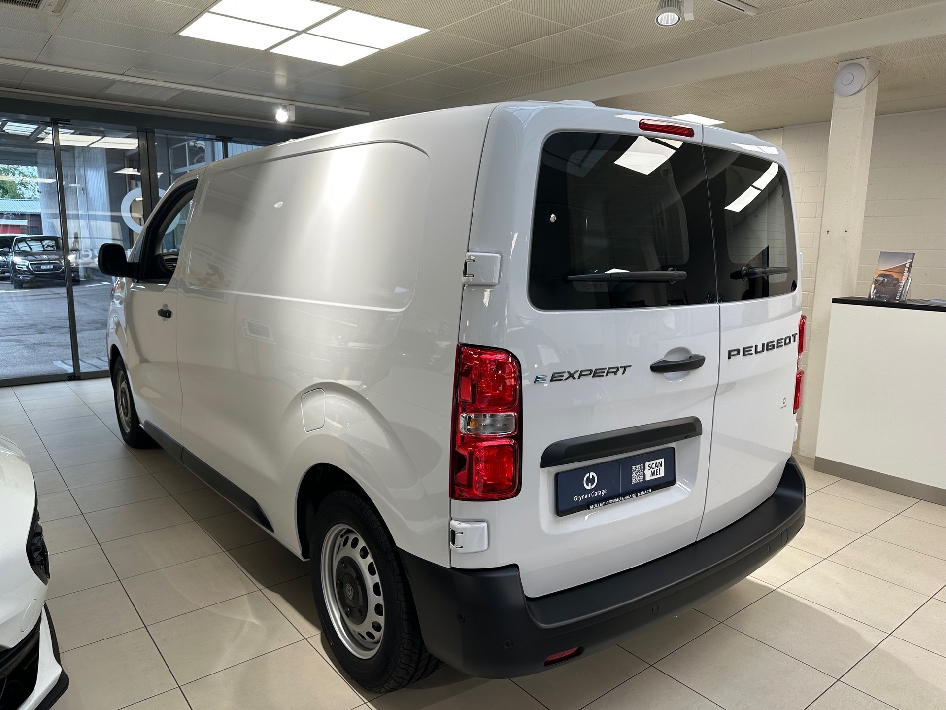 PEUGEOT e-Expert Kaw. Standard 75 kWh-image-7