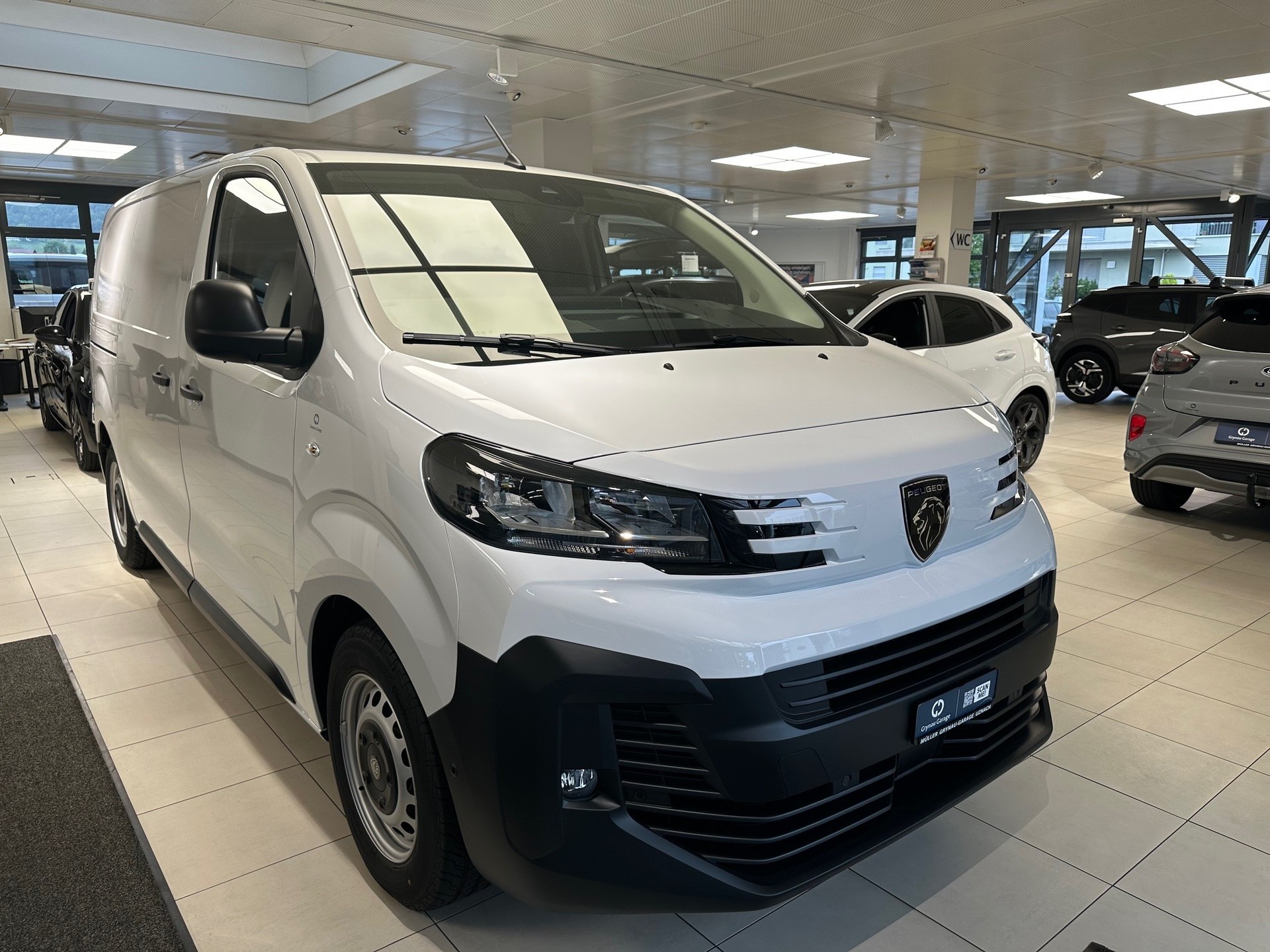 PEUGEOT e-Expert Kaw. Standard 75 kWh-image-2