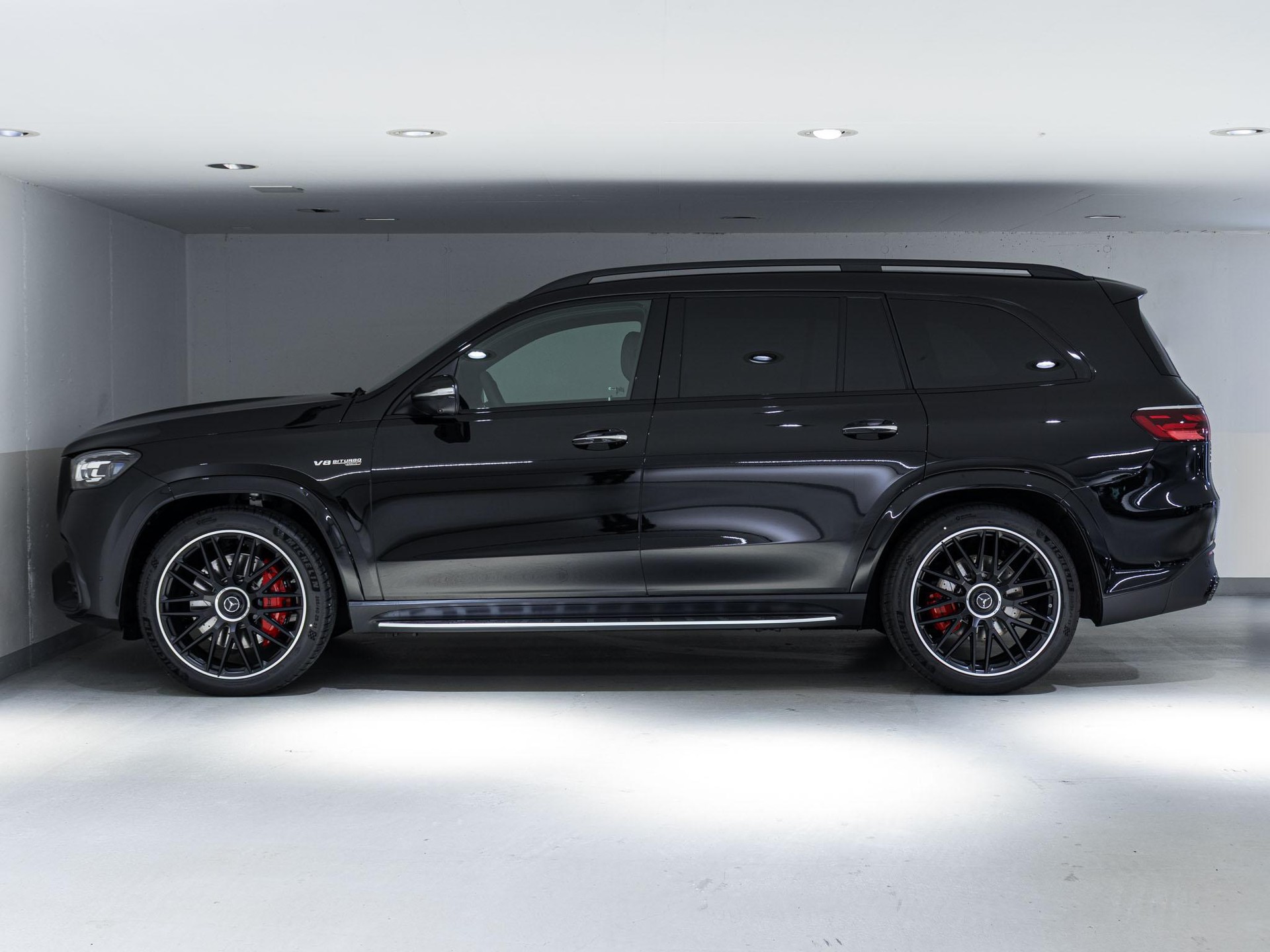 MERCEDES-BENZ GLS 63 AMG 4MATIC+-image-4