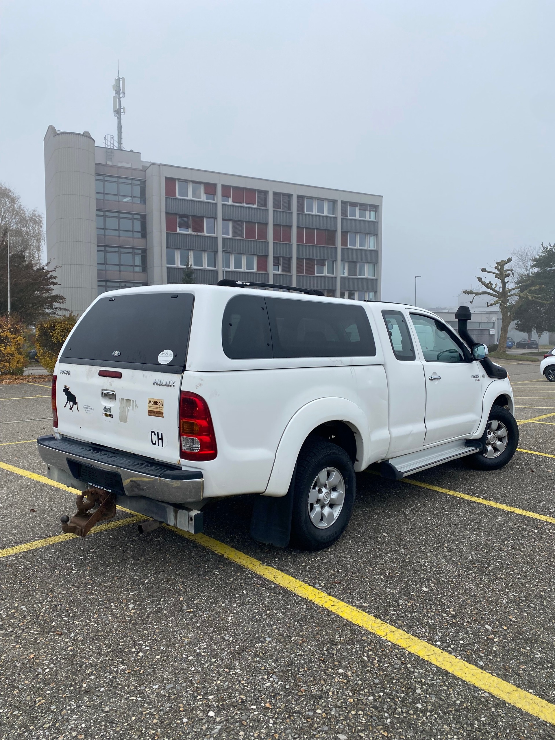 TOYOTA Hilux 4x4 ExtraCab LineaLuna-image-10