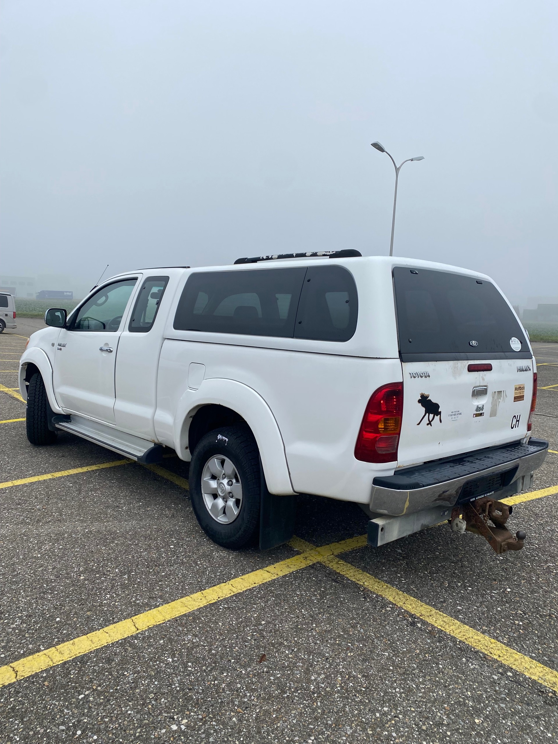 TOYOTA Hilux 4x4 ExtraCab LineaLuna-image-6