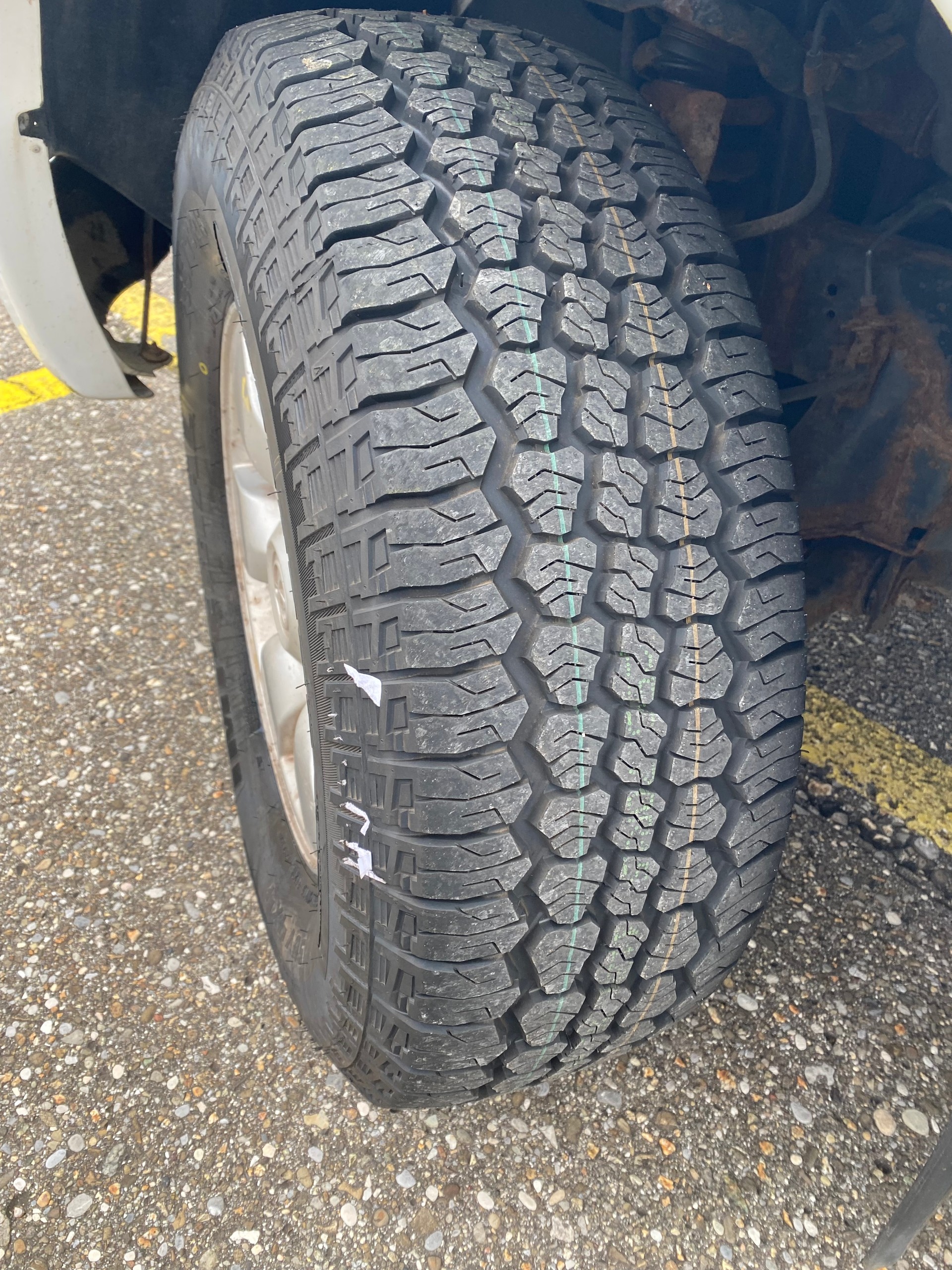 TOYOTA Hilux 4x4 ExtraCab LineaLuna-image-13
