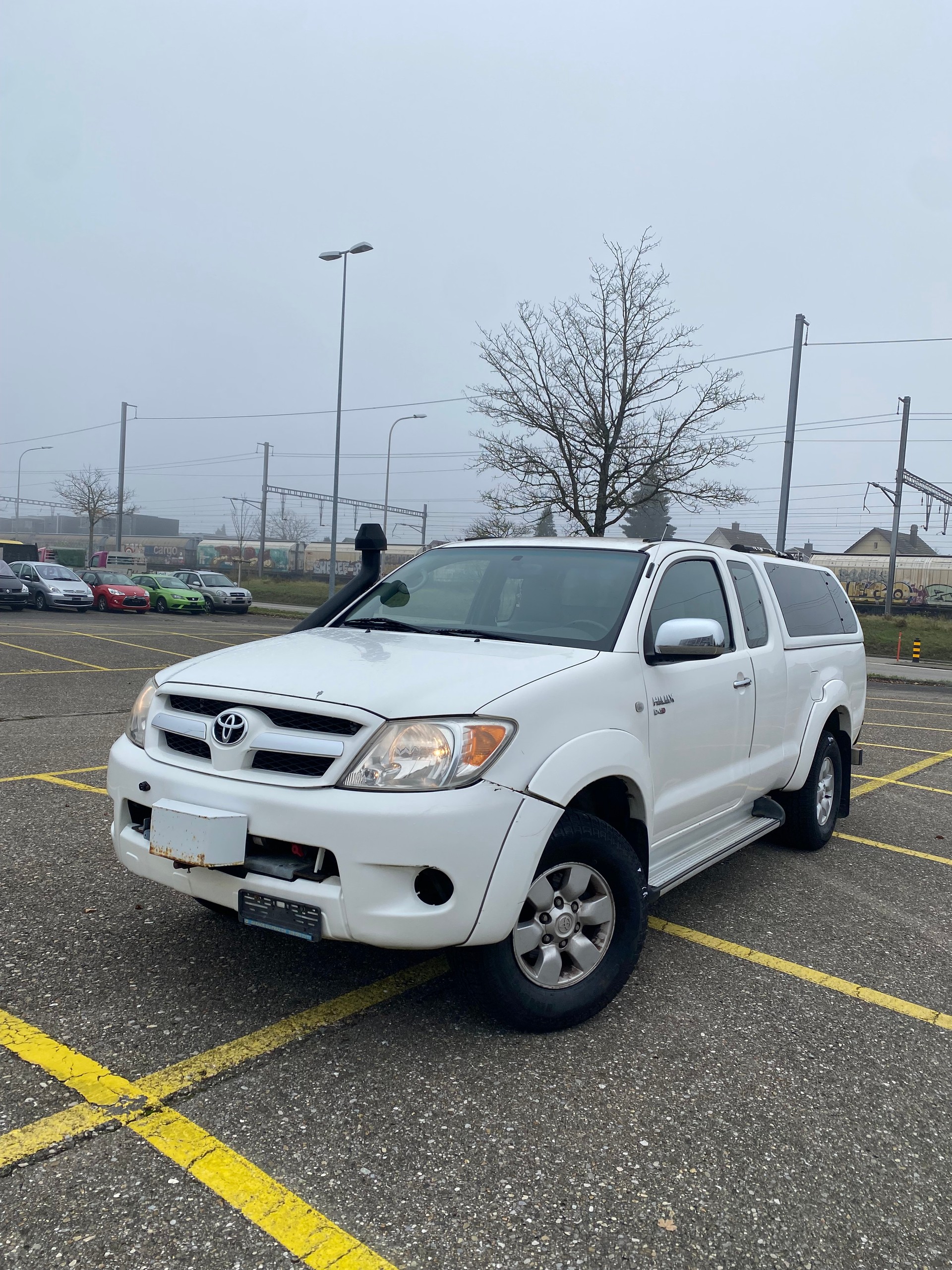 TOYOTA Hilux 4x4 ExtraCab LineaLuna-image-4