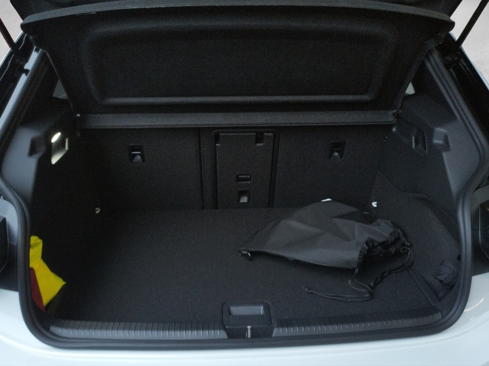 VW ID.3 Pro 59 kWh Pro United-image-10