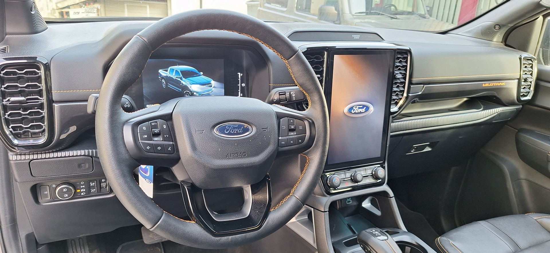 FORD Ranger Wildtrak 2.0 Eco Blue e-4WD Automat-image-5