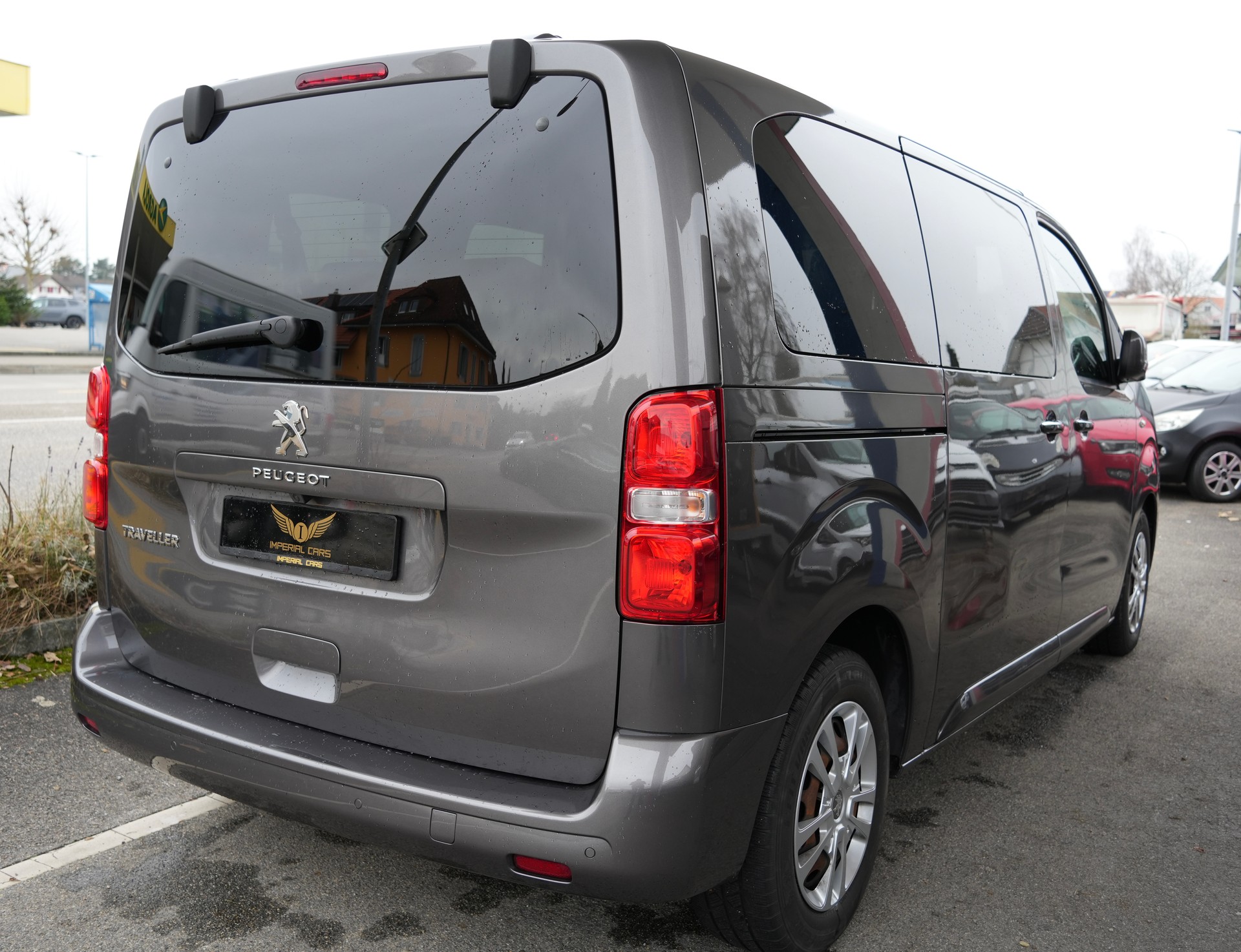 PEUGEOT Traveller 2.0 BlueHDi Business Standard-image-4