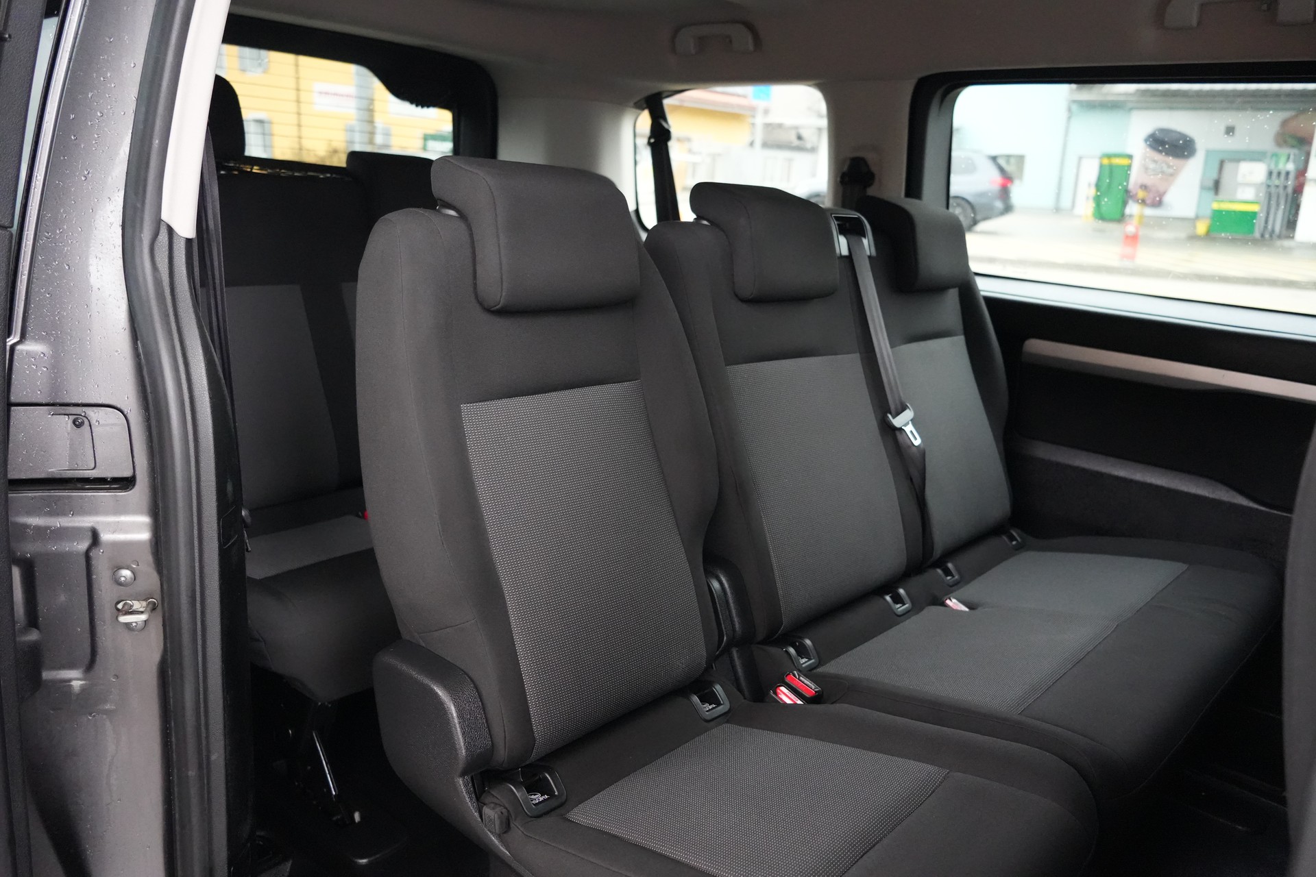 PEUGEOT Traveller 2.0 BlueHDi Business Standard-image-9