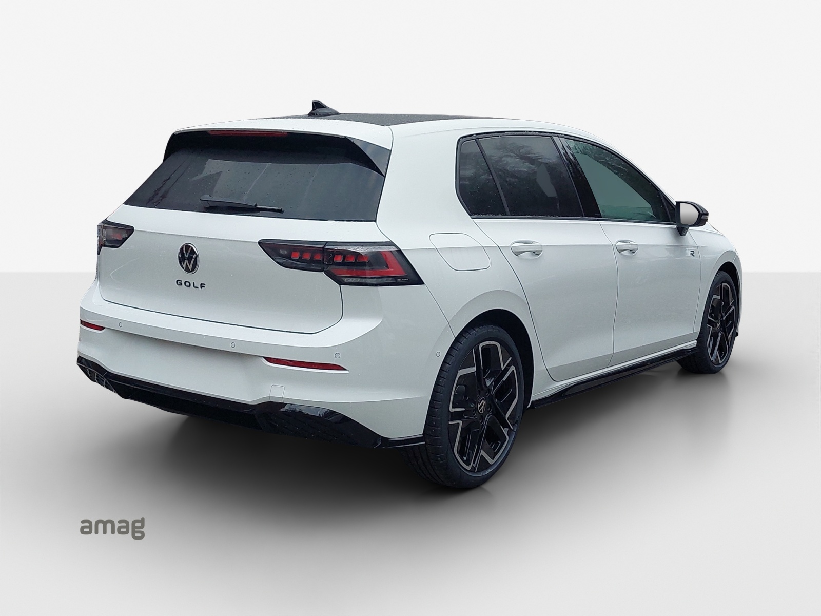 VW Golf 1.5 e TSI mHEV R-Line DSG-image-4