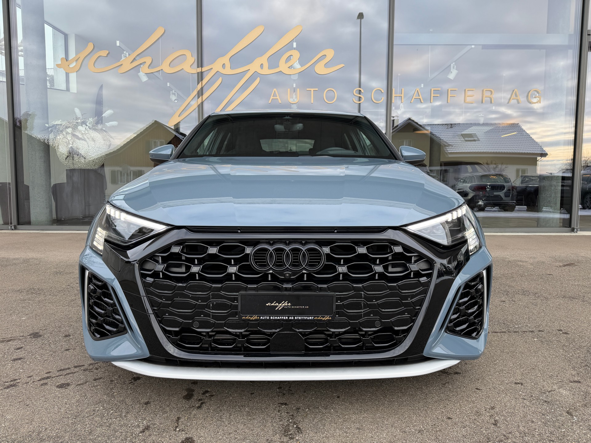 AUDI RS3 Sportback 2.5 TSI quattro S-tronic-showroom-element-2