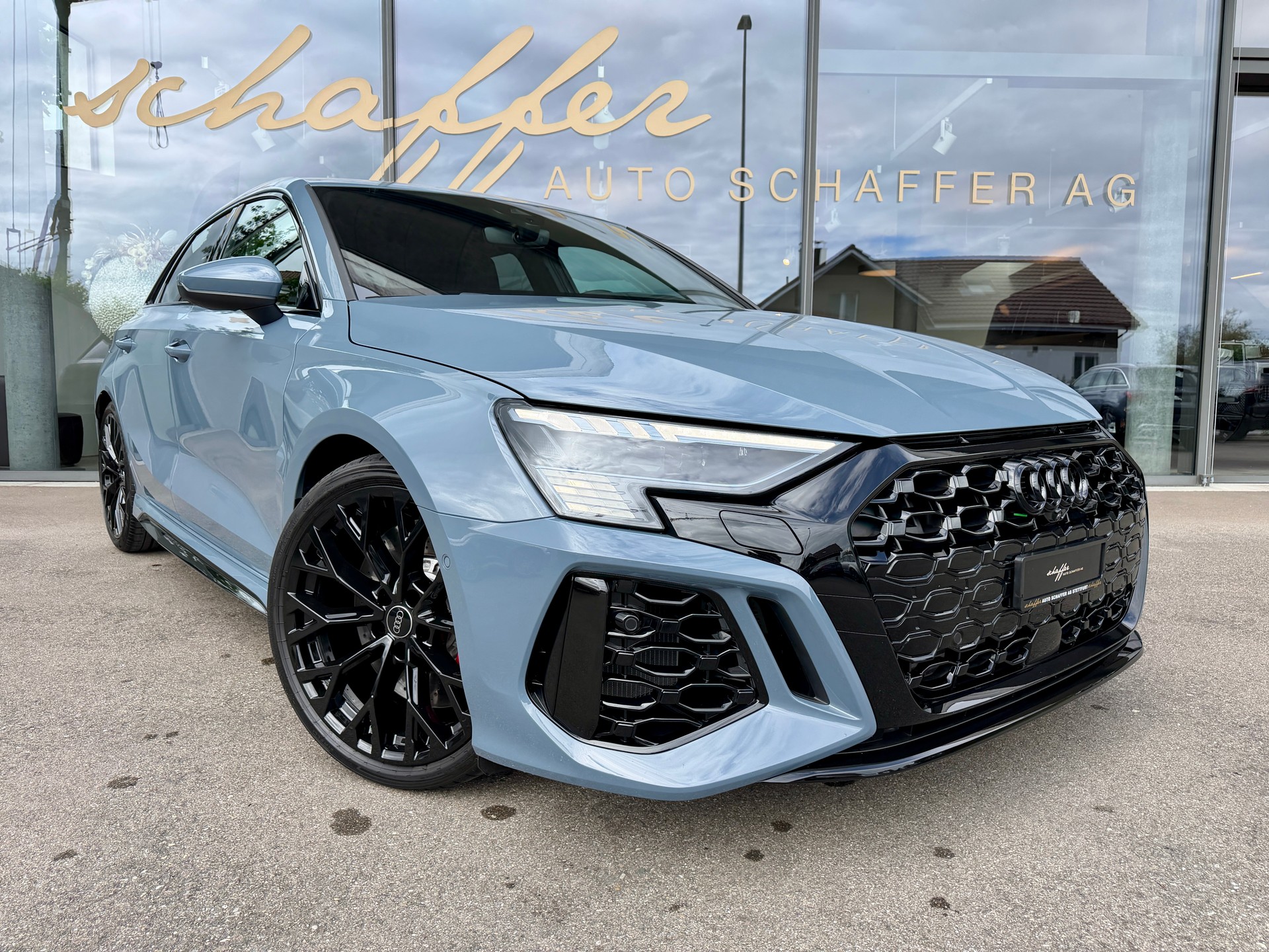 AUDI RS3 Sportback 2.5 TSI quattro S-tronic-showroom-element-3