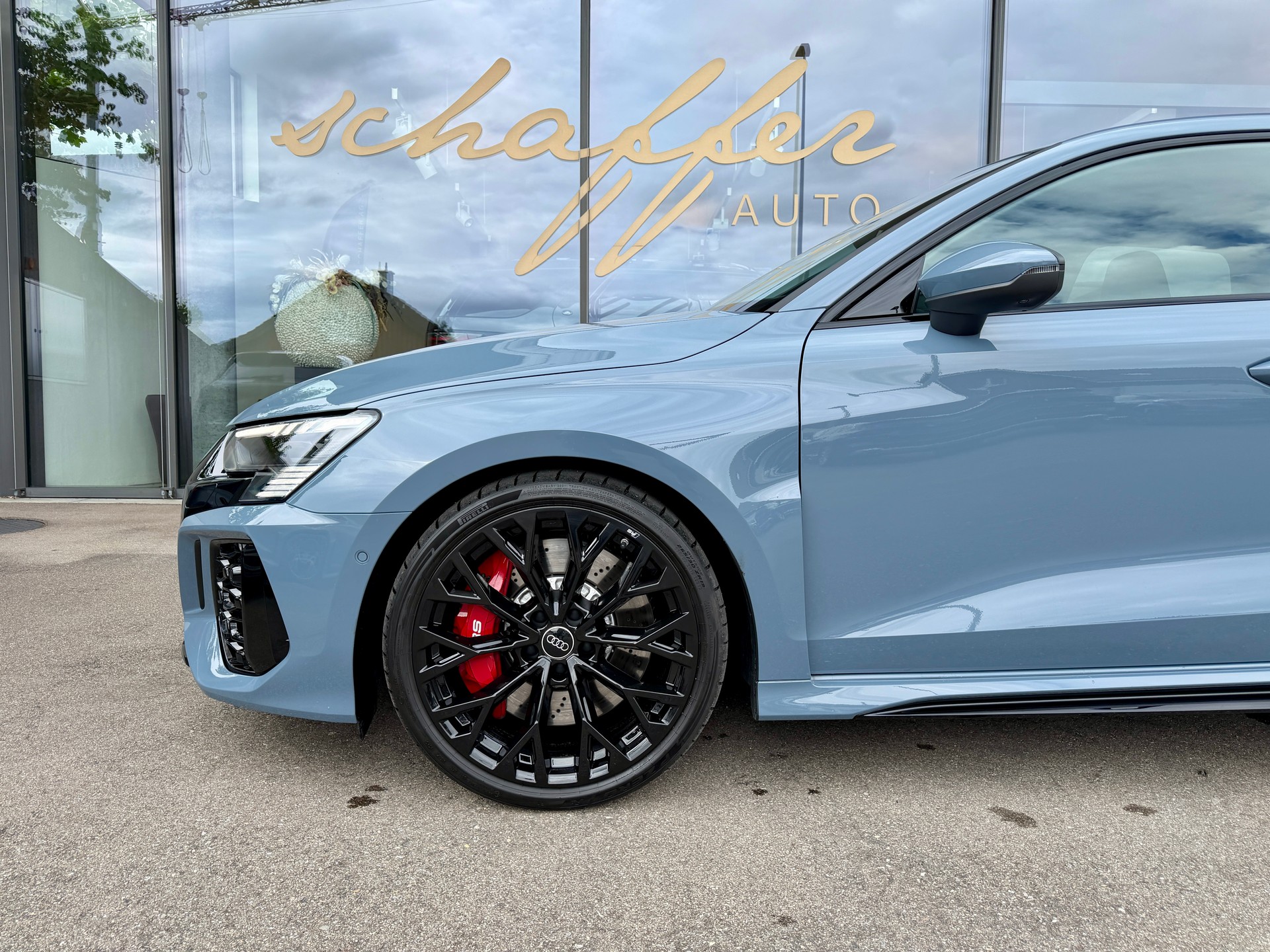 AUDI RS3 Sportback 2.5 TSI quattro S-tronic-image-6