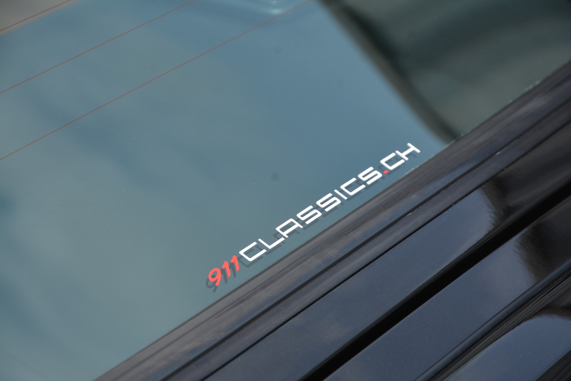 PORSCHE 911 Coupé 3.6 Turbo-image-14