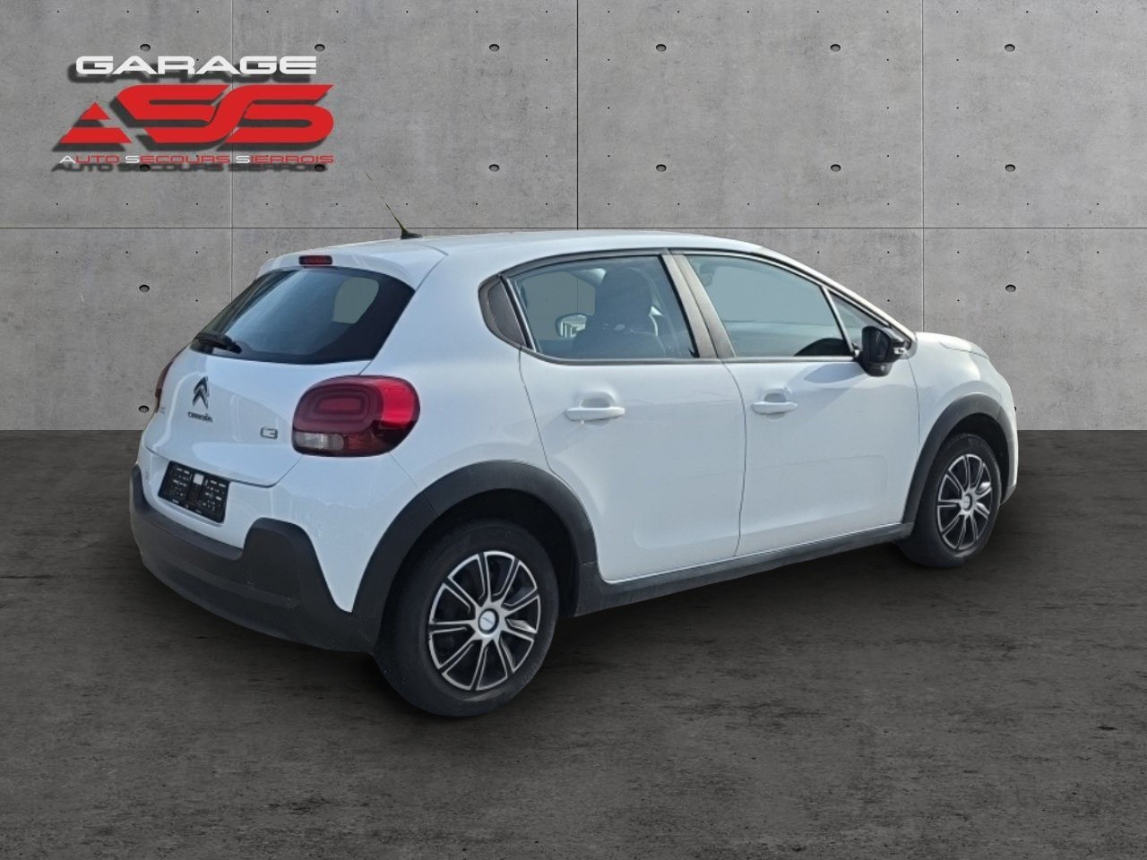 CITROEN C3 1.2i PureTech Feel-image-1