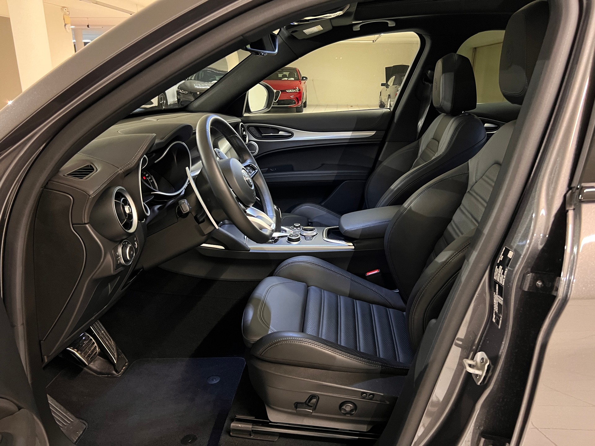 ALFA ROMEO Stelvio 2.0 Veloce Premium Sky Q4-image-8