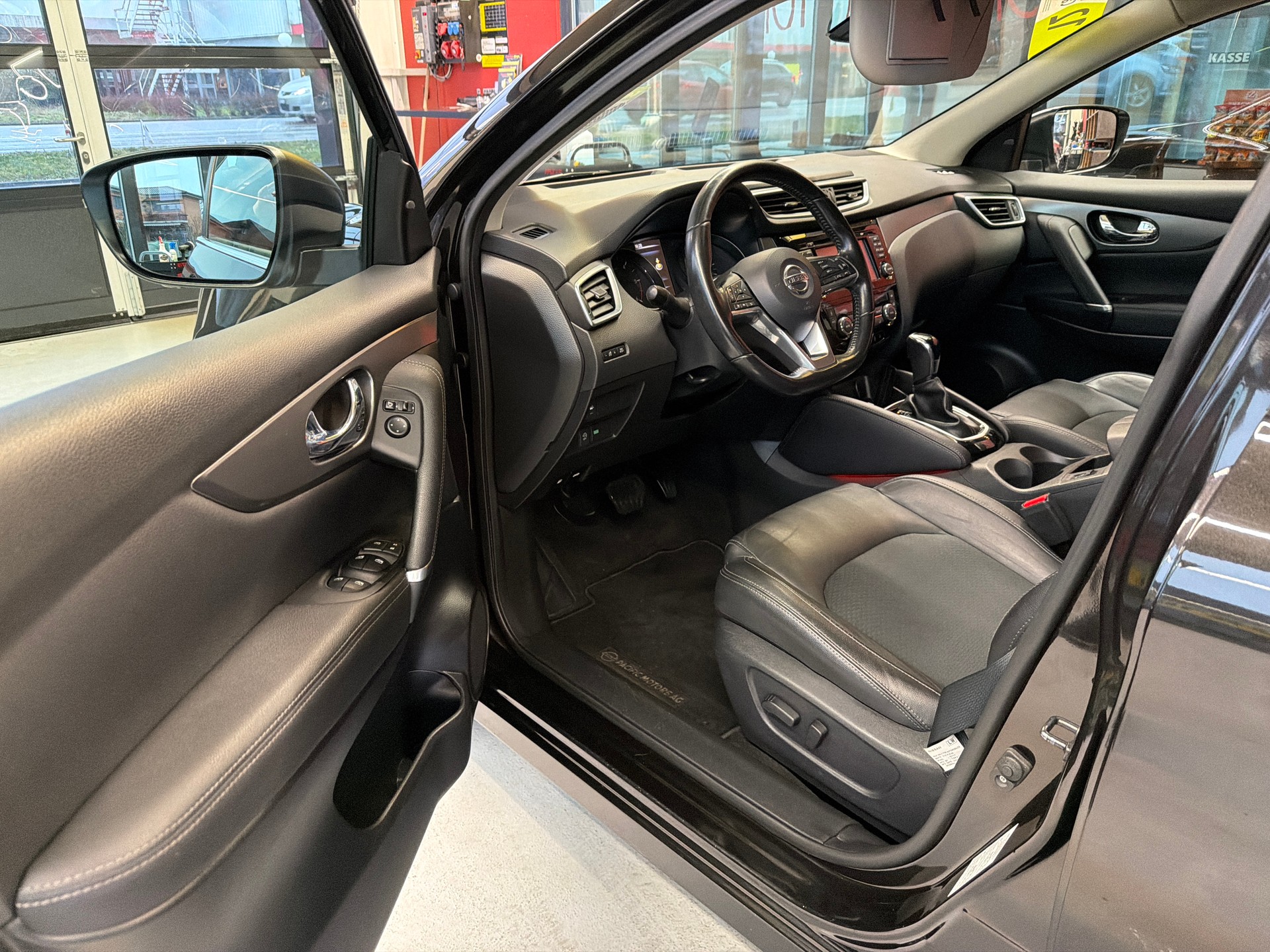 NISSAN Qashqai 1.6 dCi tekna Xtronic CVT-image-7