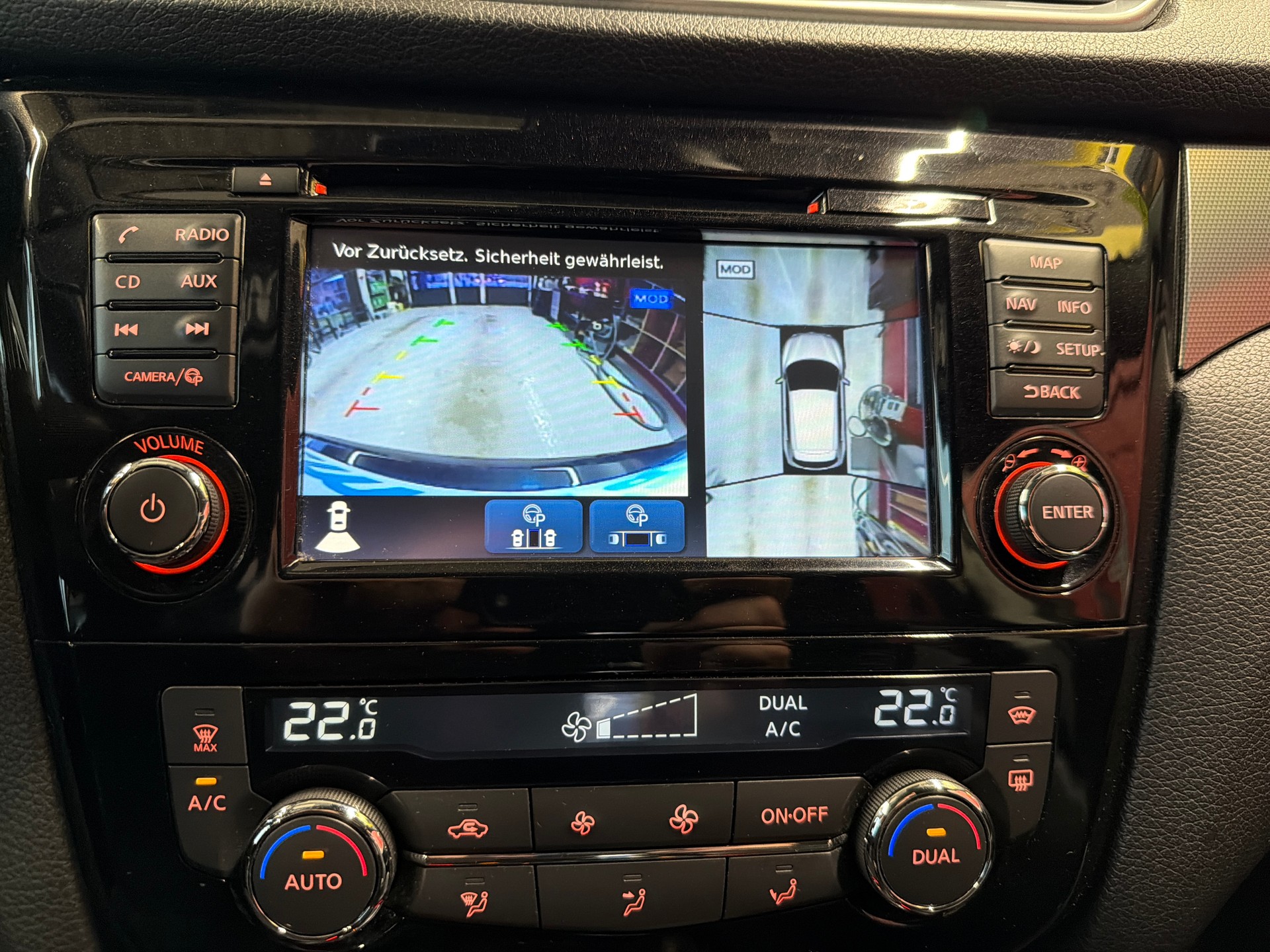 NISSAN Qashqai 1.6 dCi tekna Xtronic CVT-image-11