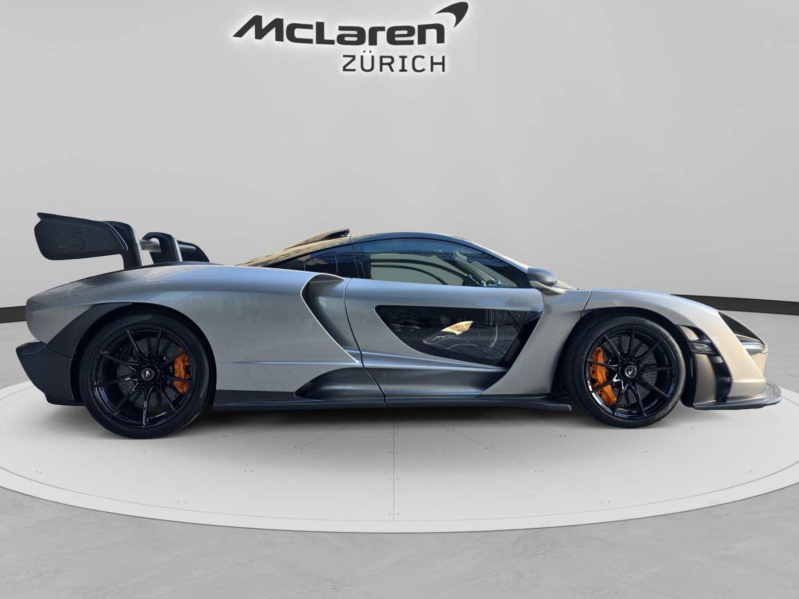 McLAREN SENNA-image-5