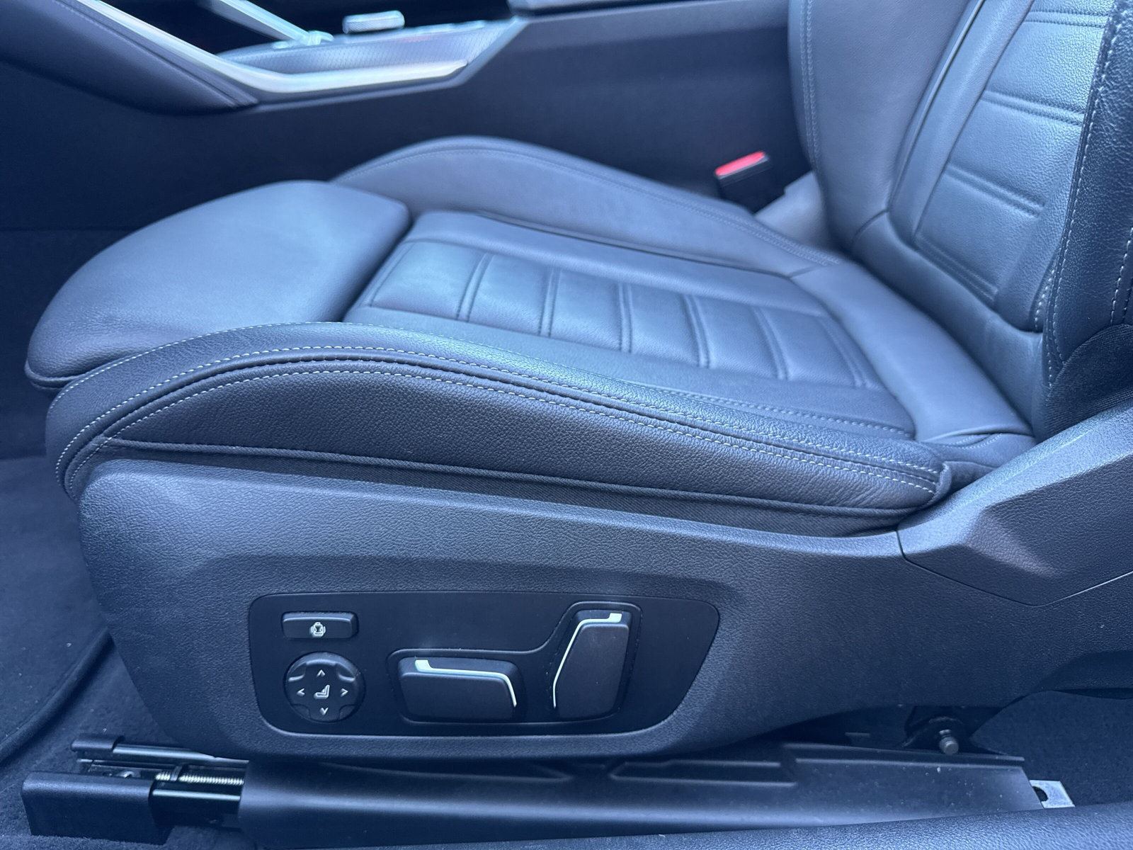 BMW 430i xDrive Cabriolet M Sport Steptronic-image-18