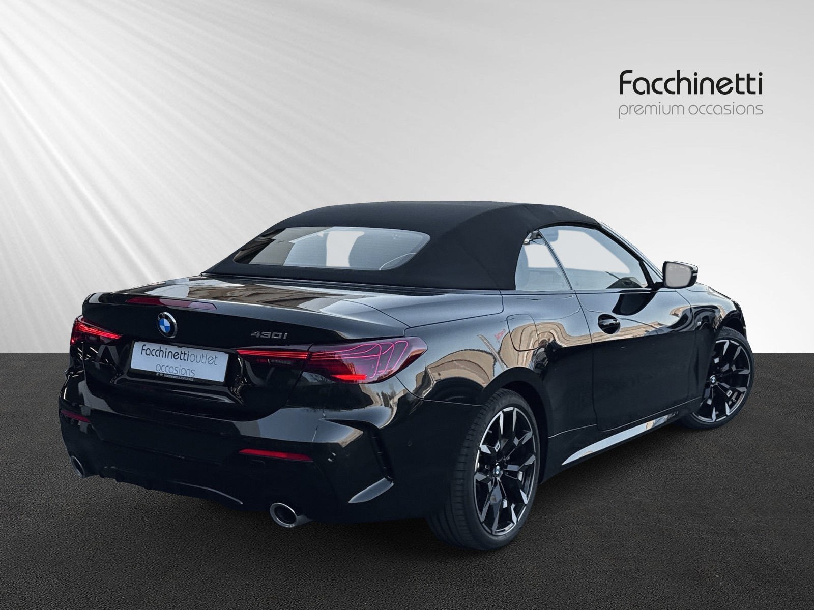 BMW 430i xDrive Cabriolet M Sport Steptronic-image-2