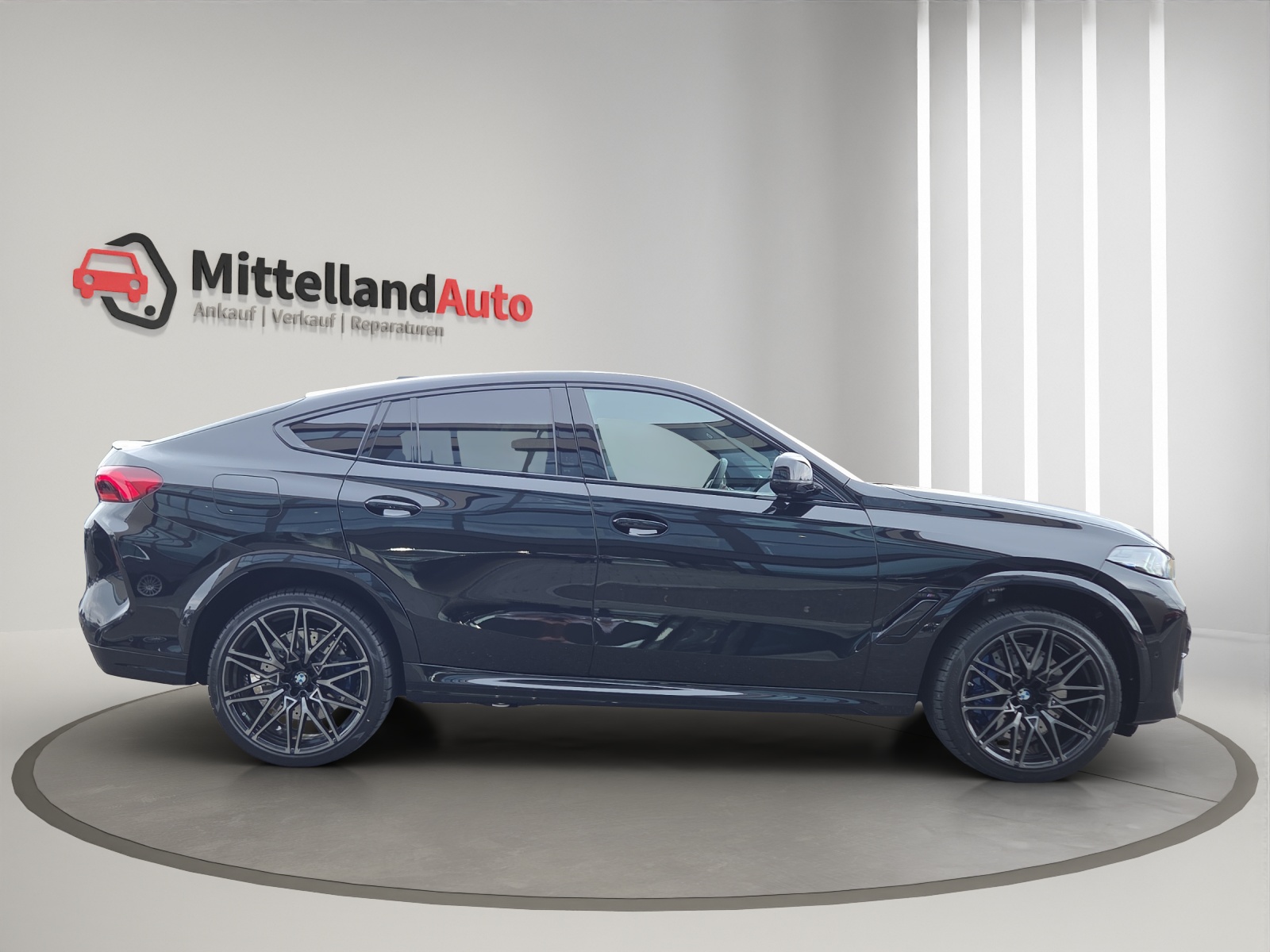 BMW X6M Steptronic M Competition-showroom-element-3