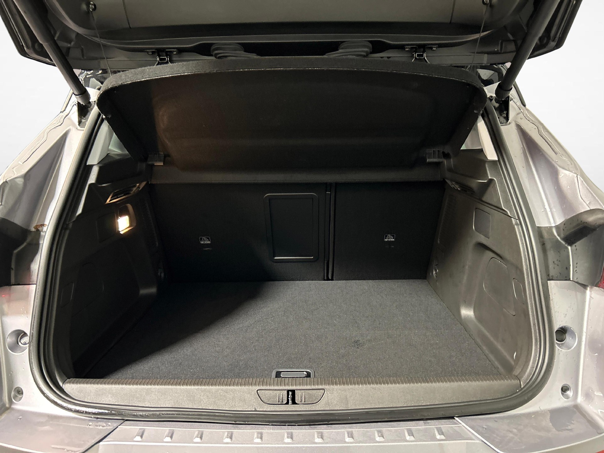 OPEL Grandland 1.6 T PHEV GSE-image-11