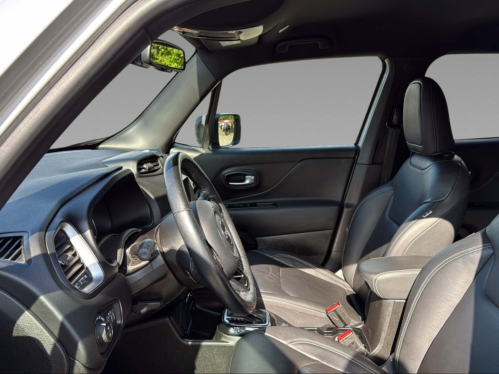 JEEP Renegade 1.3 Turbo 80th Anniversary-image-4
