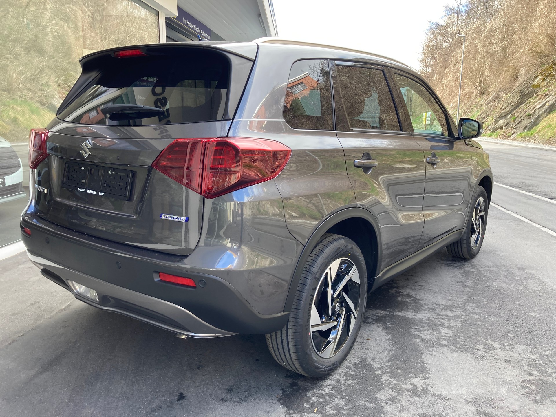 SUZUKI Vitara 1.4 Boosterjet Compact Top 4x4 Hybrid Automatic-showroom-element-2
