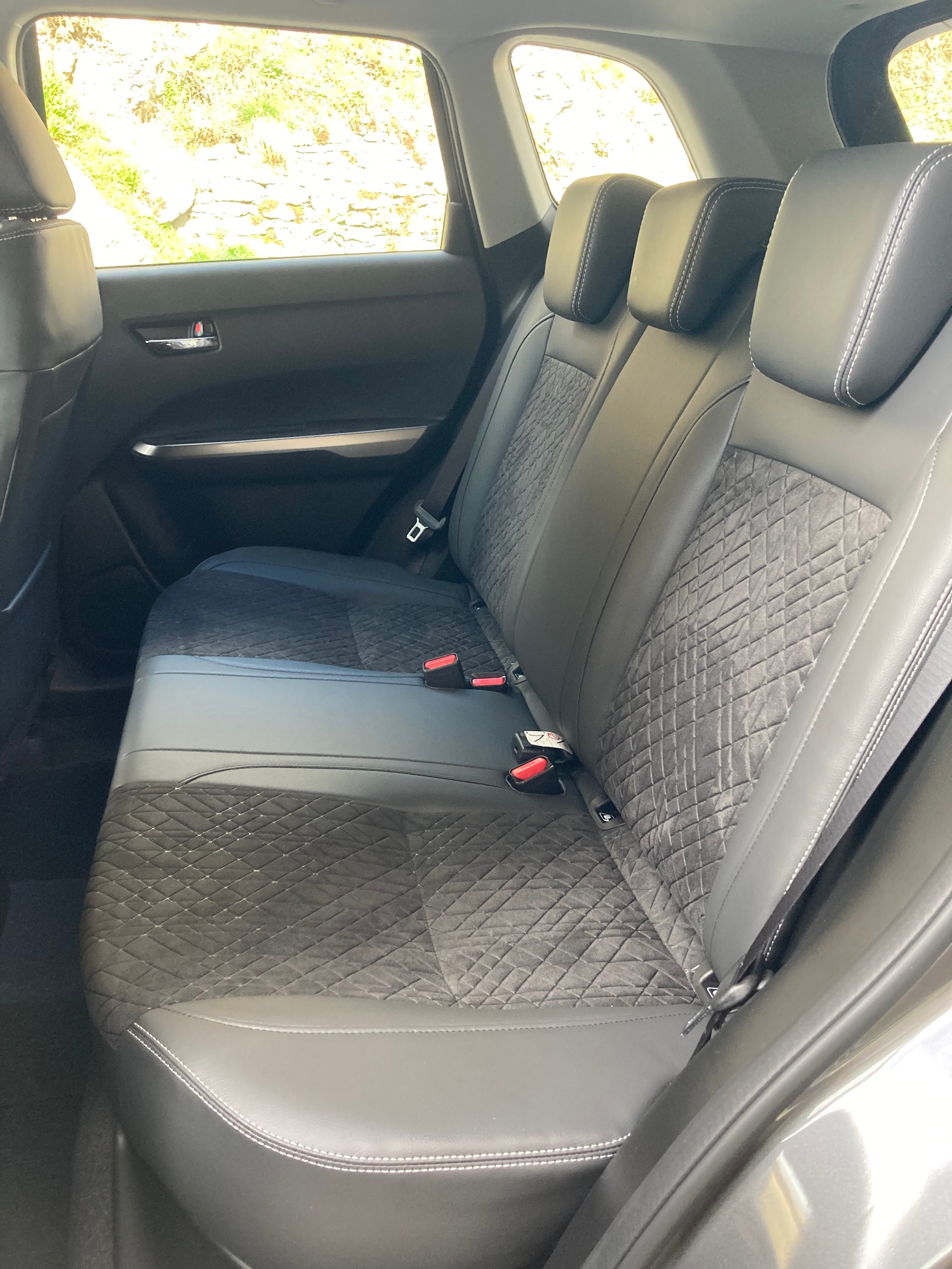 SUZUKI Vitara 1.4 Boosterjet Compact Top 4x4 Hybrid Automatic-image-9