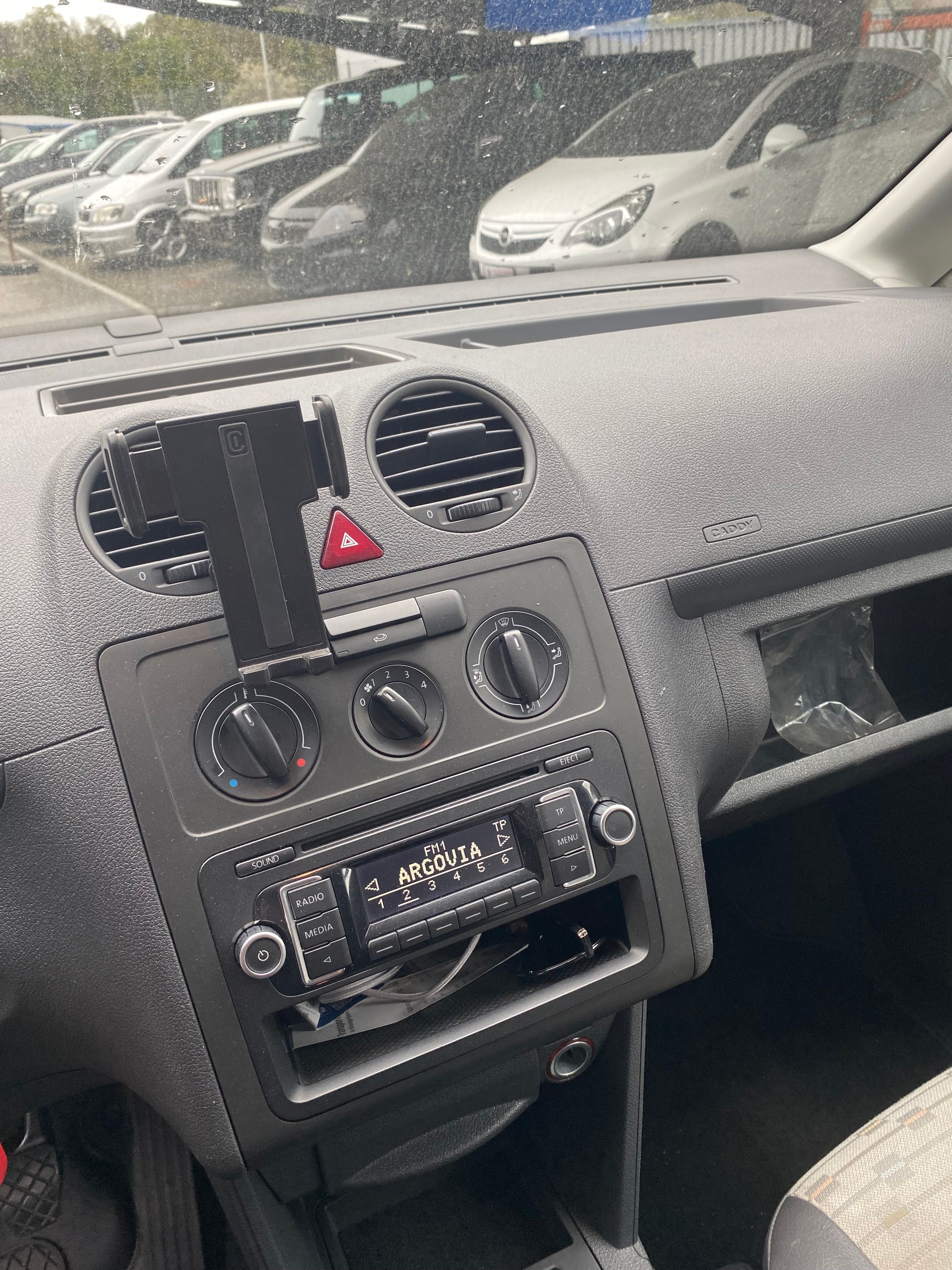 VW Caddy 1.2 TSI-image-8
