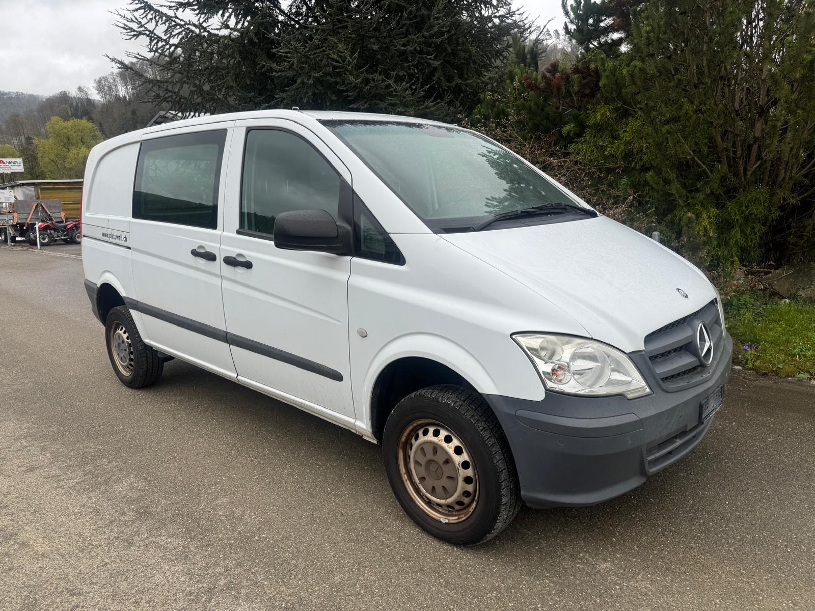 MERCEDES-BENZ Vito 113 CDI Blue Efficiency L 4Matic A-image-8