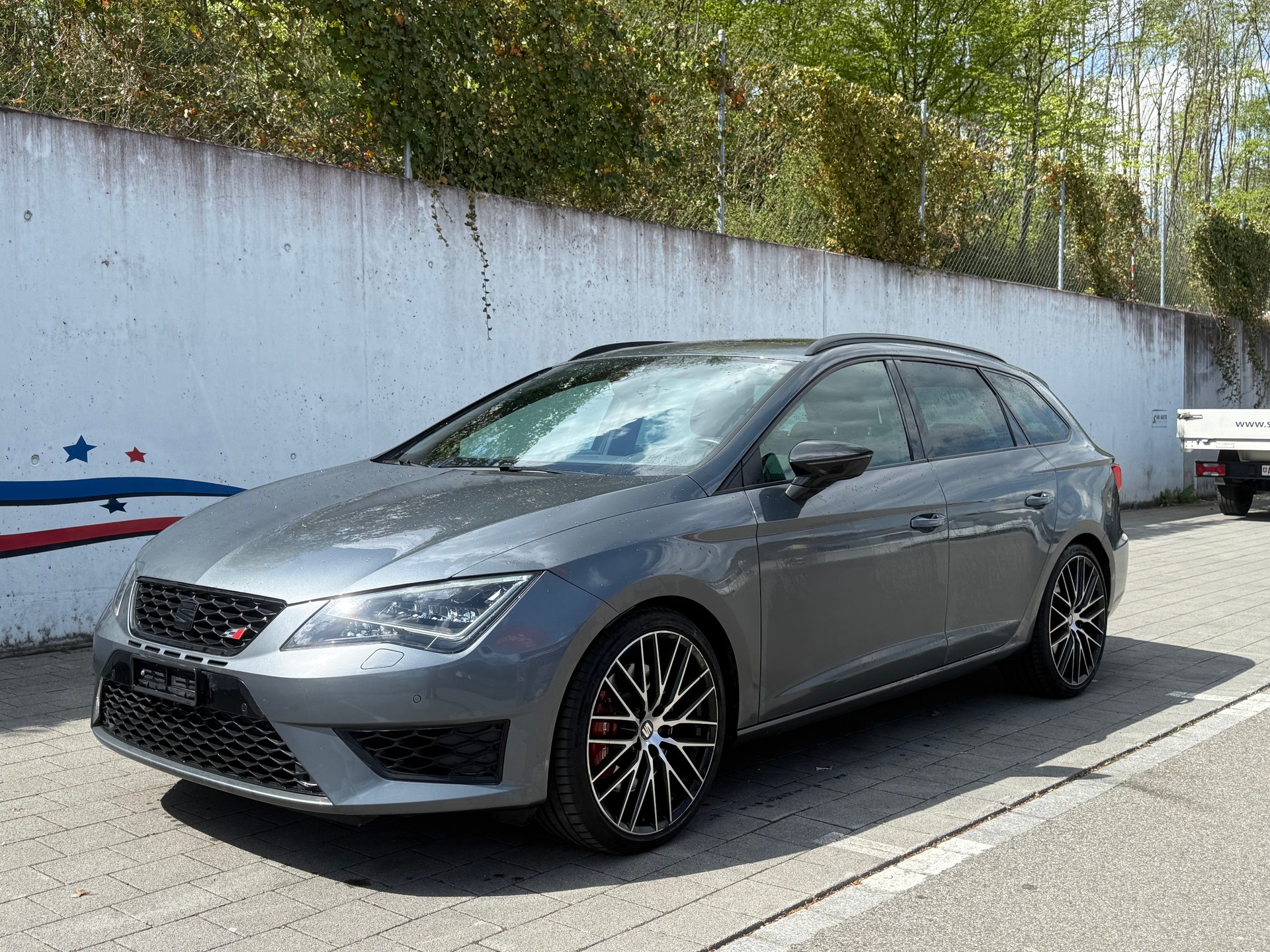 SEAT Leon ST 2.0 TSI Cupra 290 DSG-image-0
