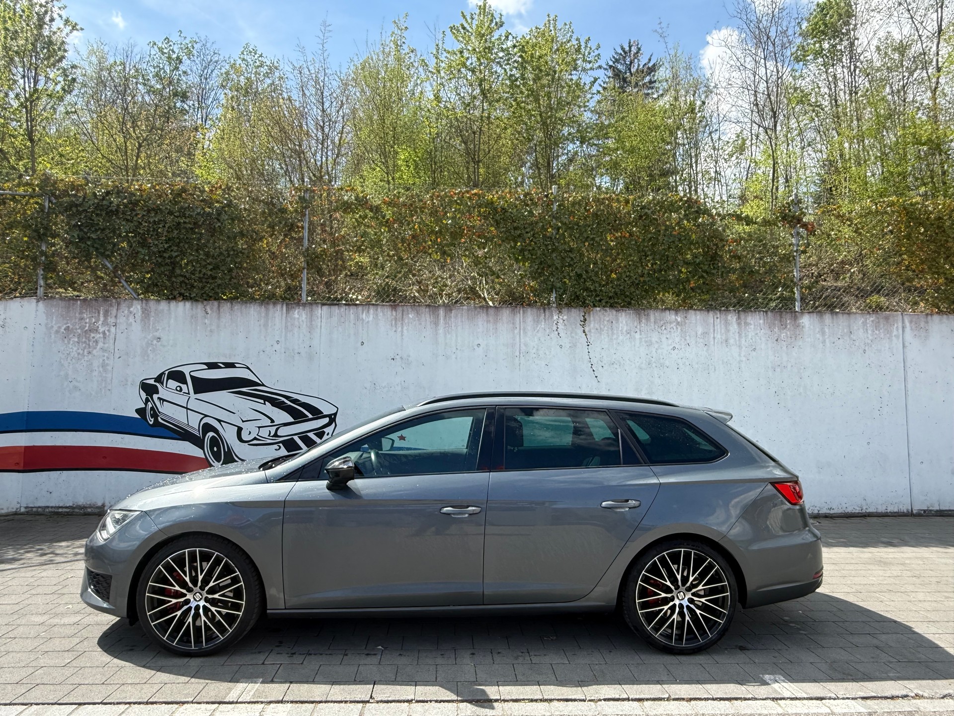 SEAT Leon ST 2.0 TSI Cupra 290 DSG-image-1