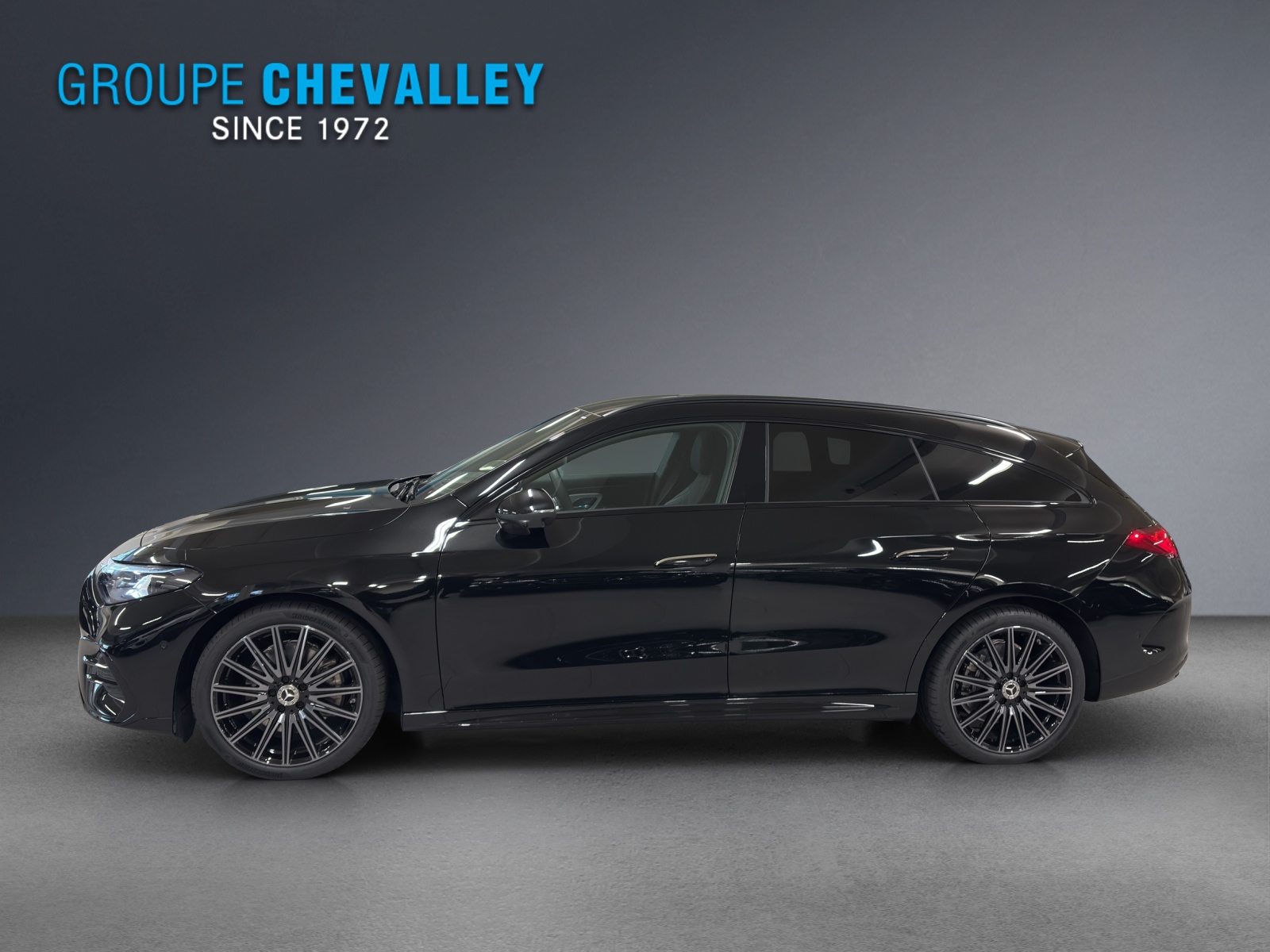 MERCEDES-BENZ CLA 350 4M Shooting Brake EQ Technology-image-1