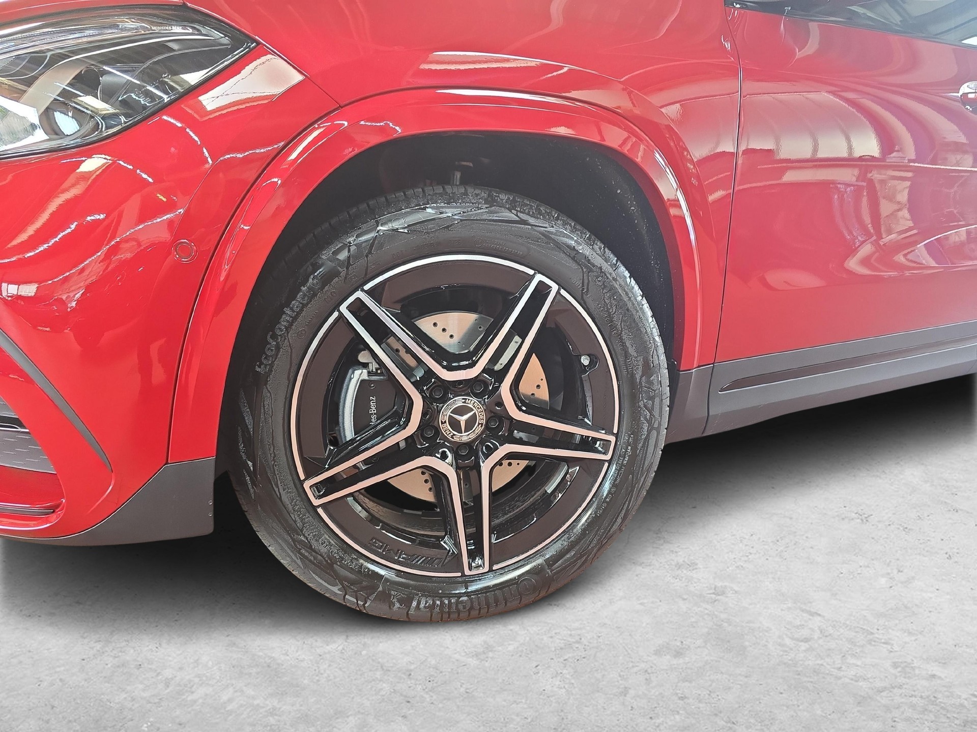 MERCEDES-BENZ GLA 250 e EQ Star AMG Line-image-10