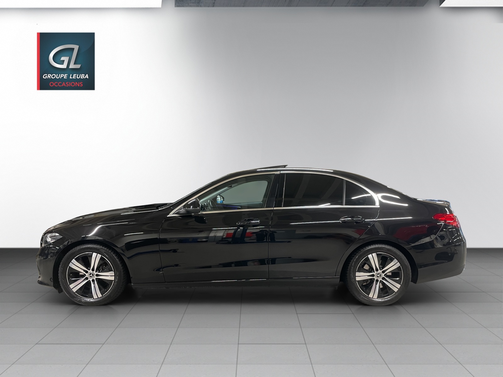 MERCEDES-BENZ C 220d Avantgarde 4Matic-image-2