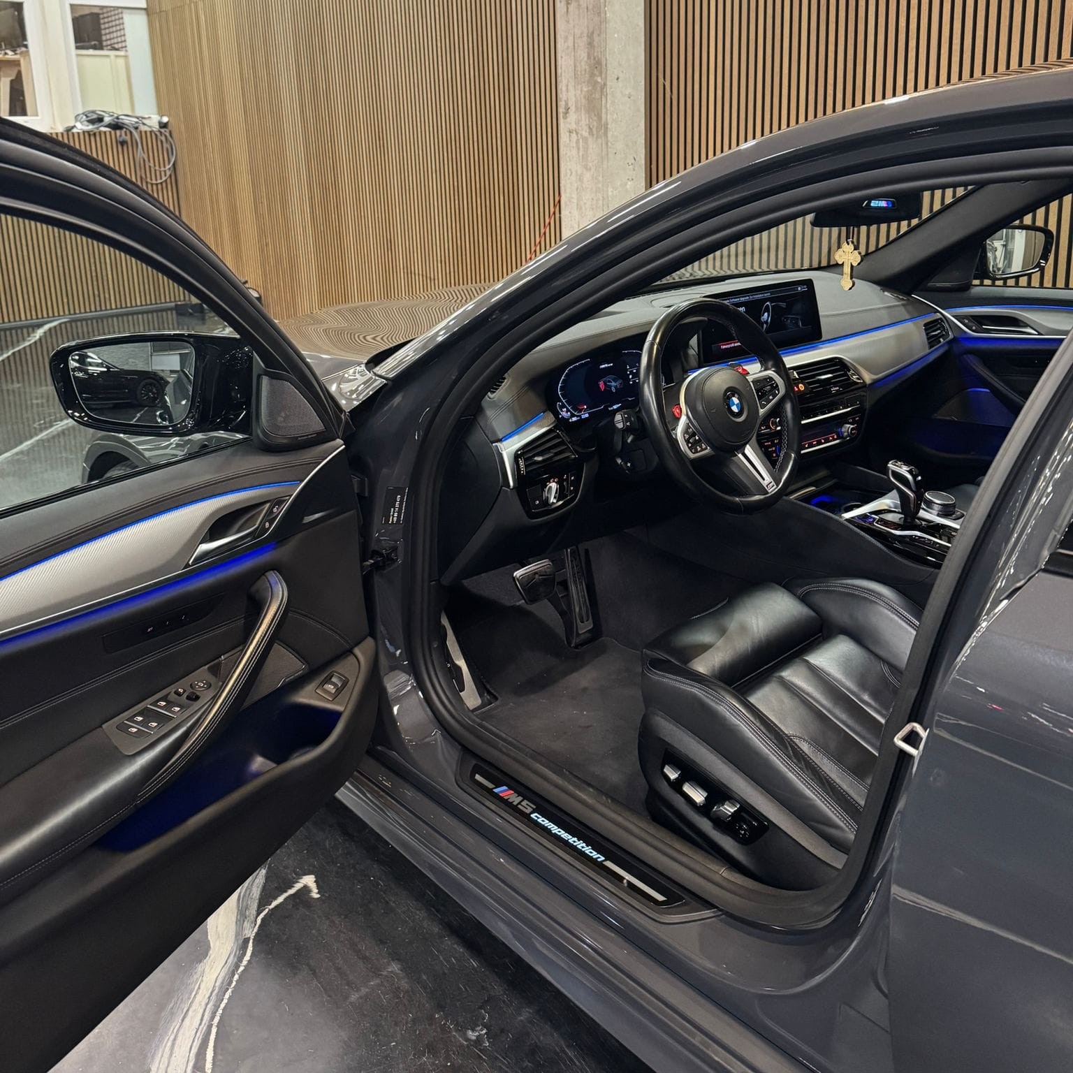 BMW M5 xDrive Competition Drivelogic-image-5