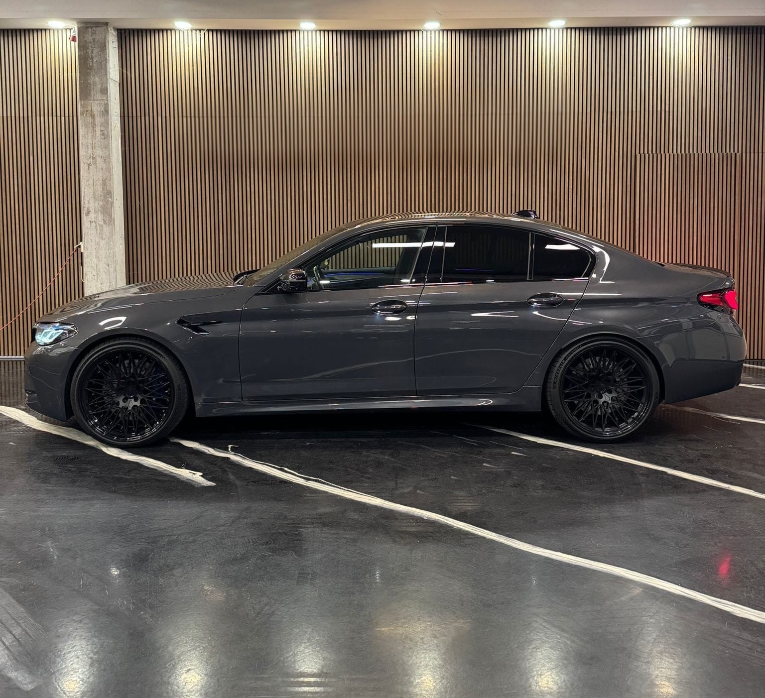 BMW M5 xDrive Competition Drivelogic-showroom-element-2
