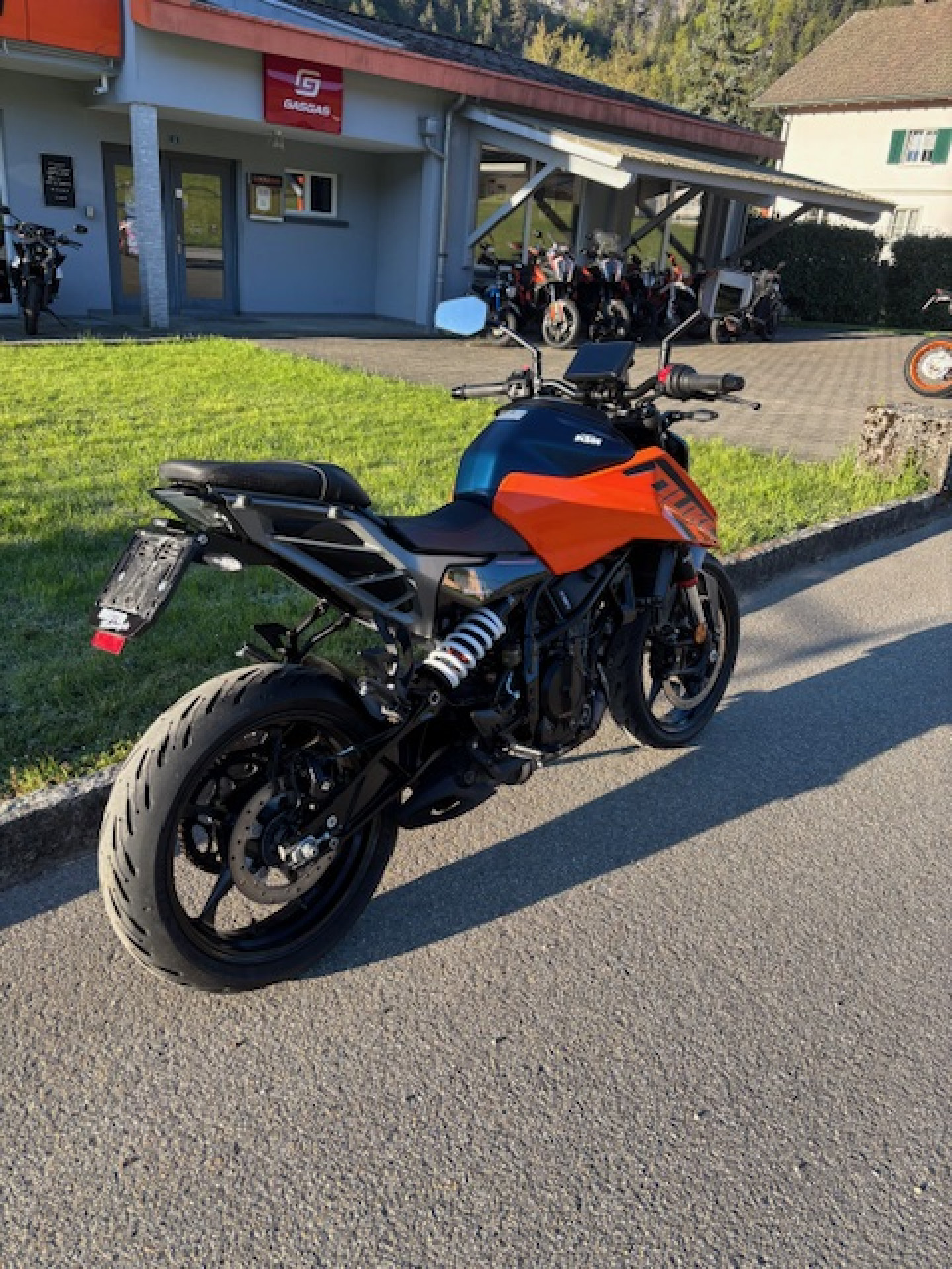 KTM 125 Duke-image-3